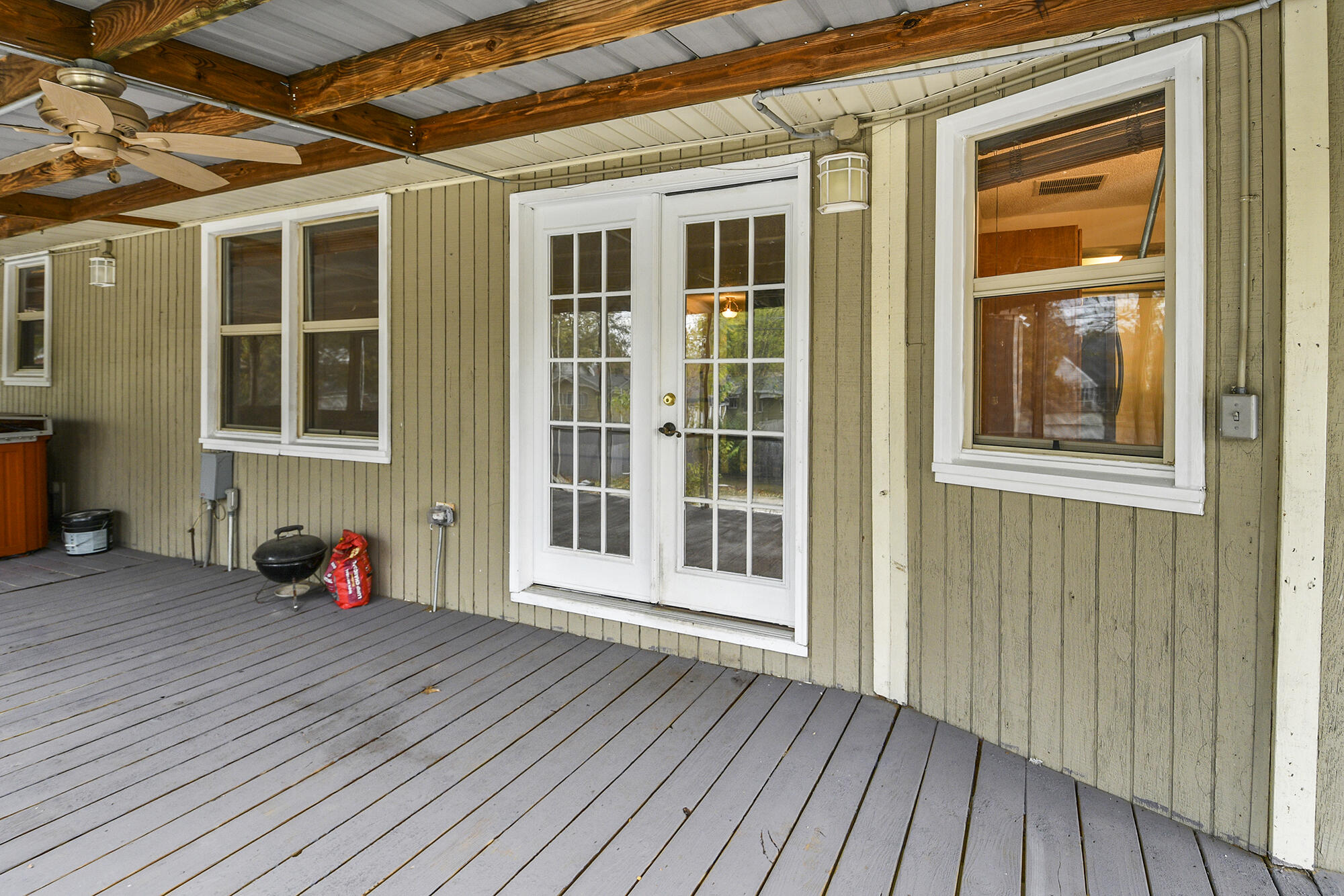 2840 East Linwood Street Property Photo 33