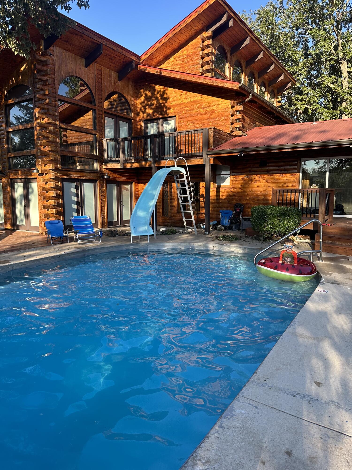 241 Nine Center Court Property Photo 4