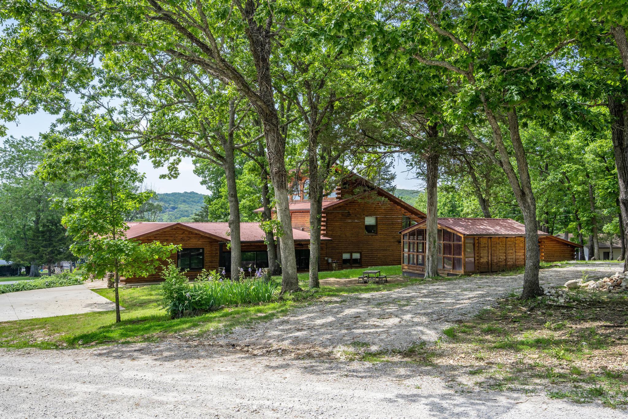 241 Nine Center Court Property Photo 9