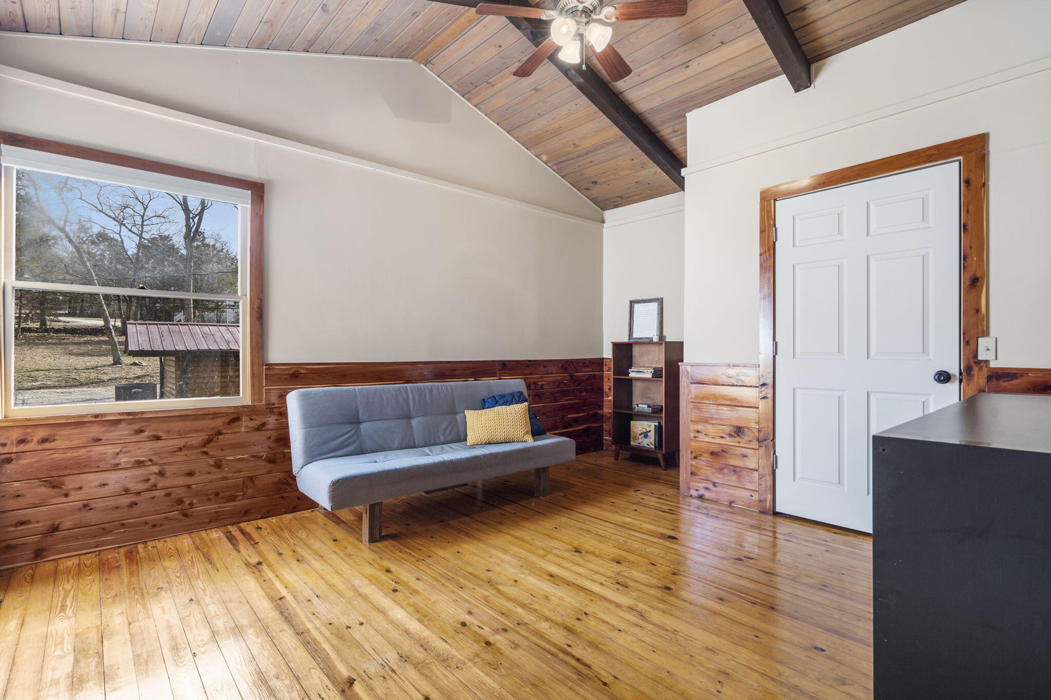 241 Nine Center Court Property Photo 29