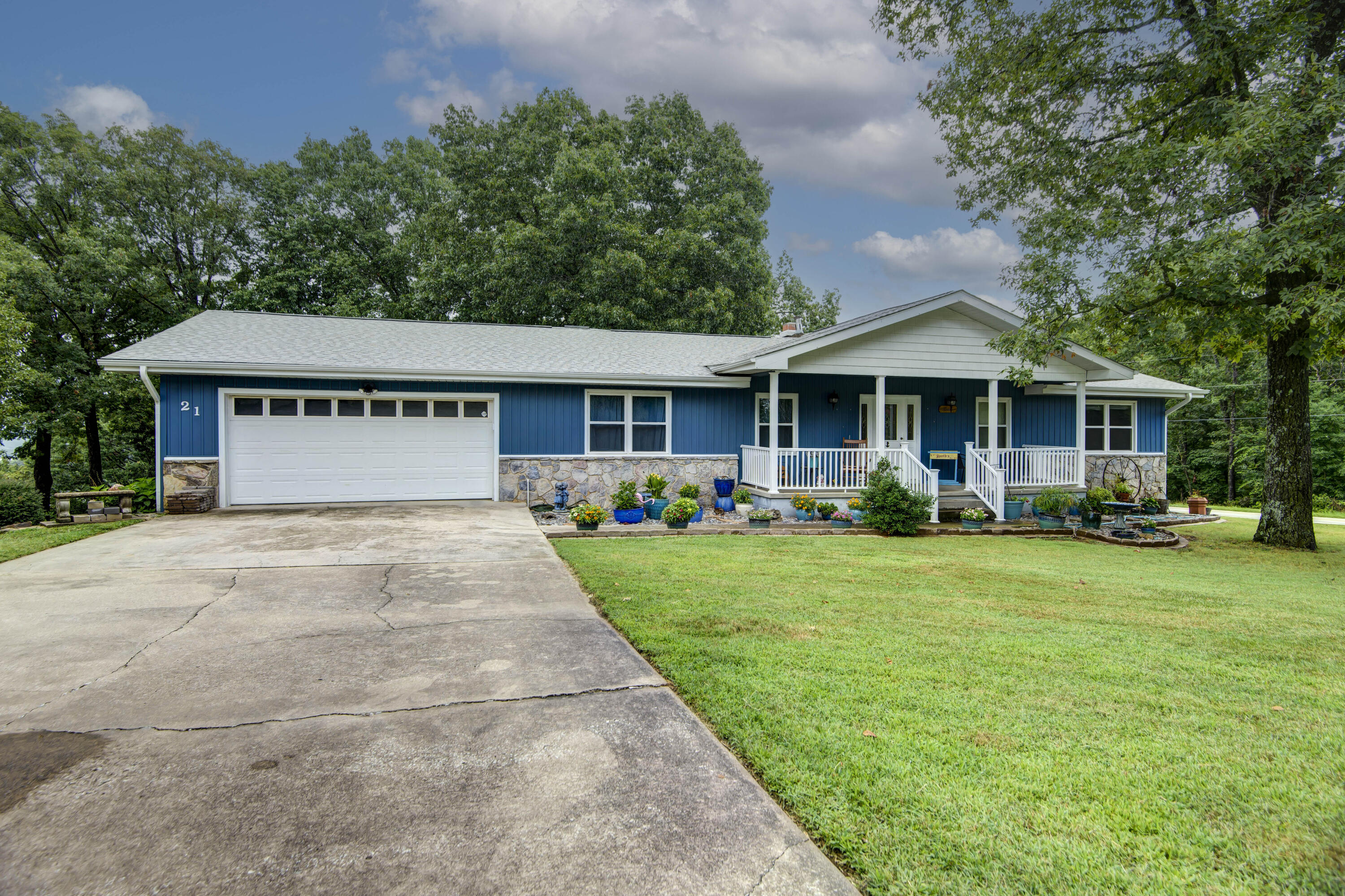 21 Cricket Hill Lane Property Photo 1