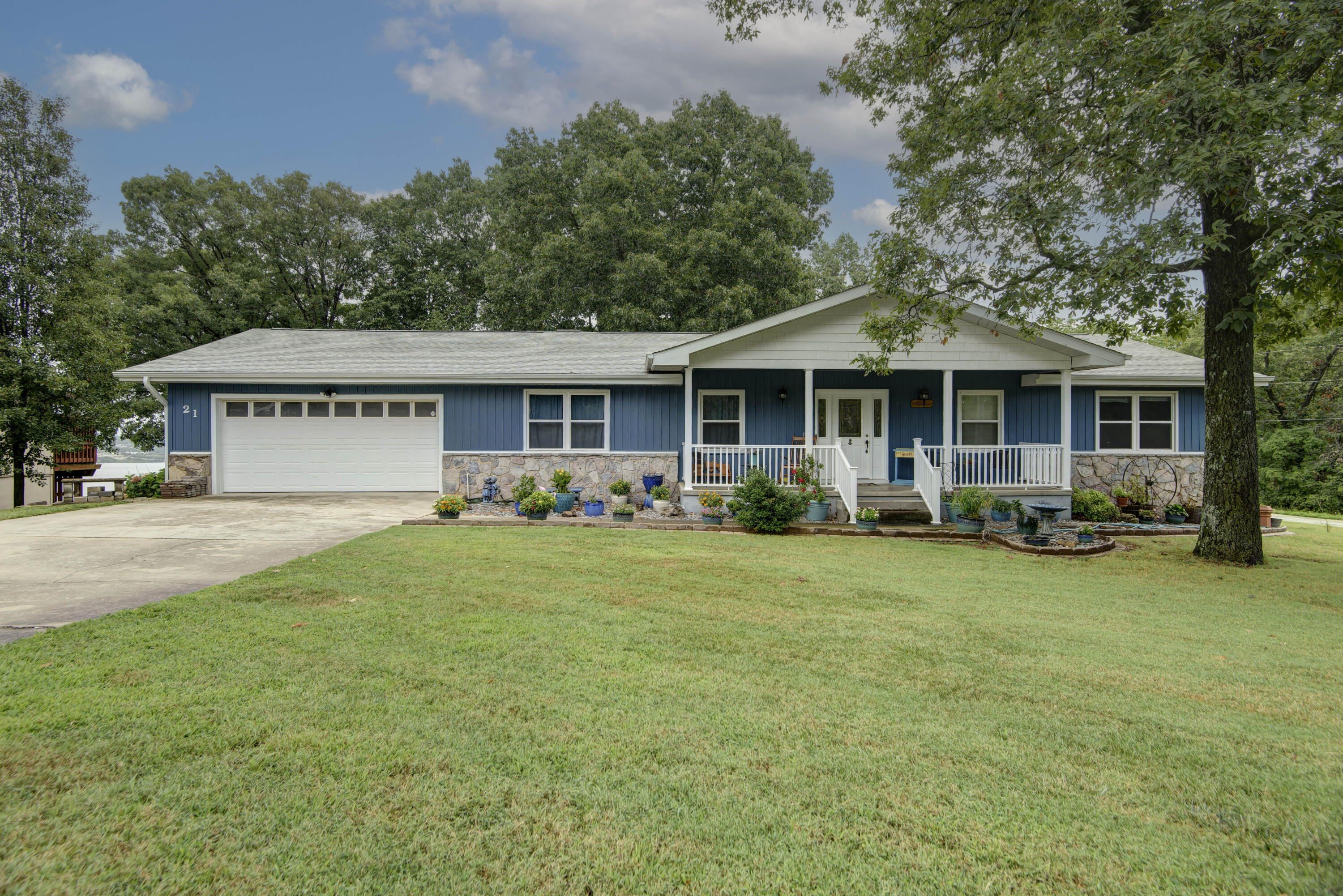 21 Cricket Hill Lane Property Photo 6