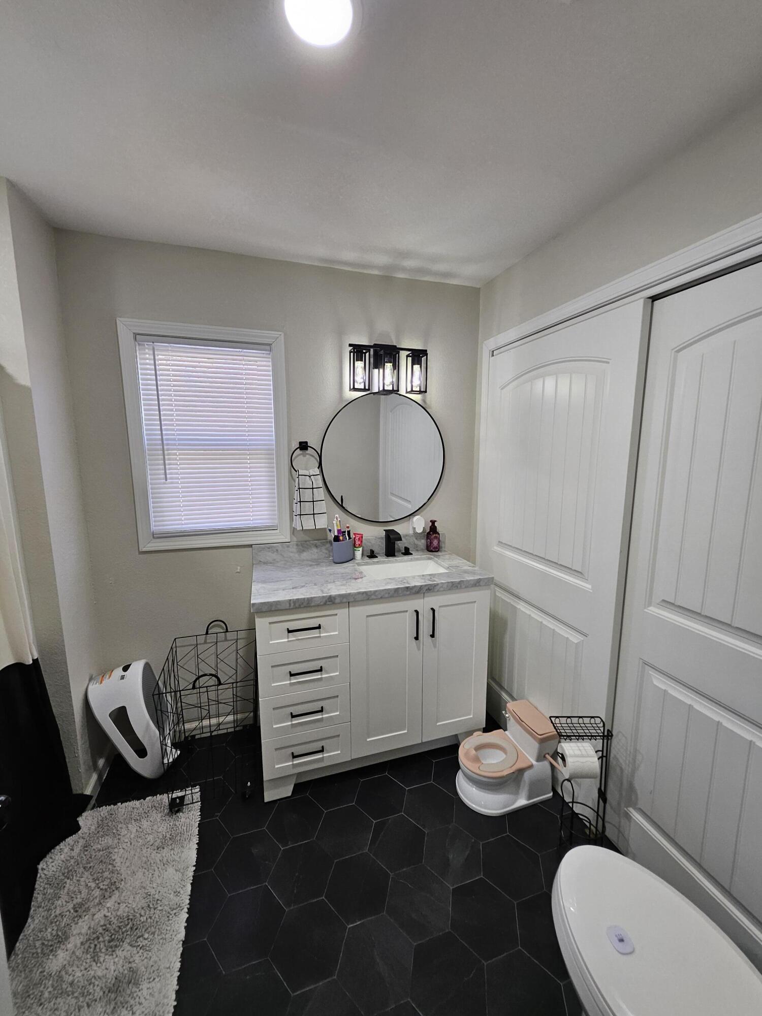 103 Opal Street Property Photo 8