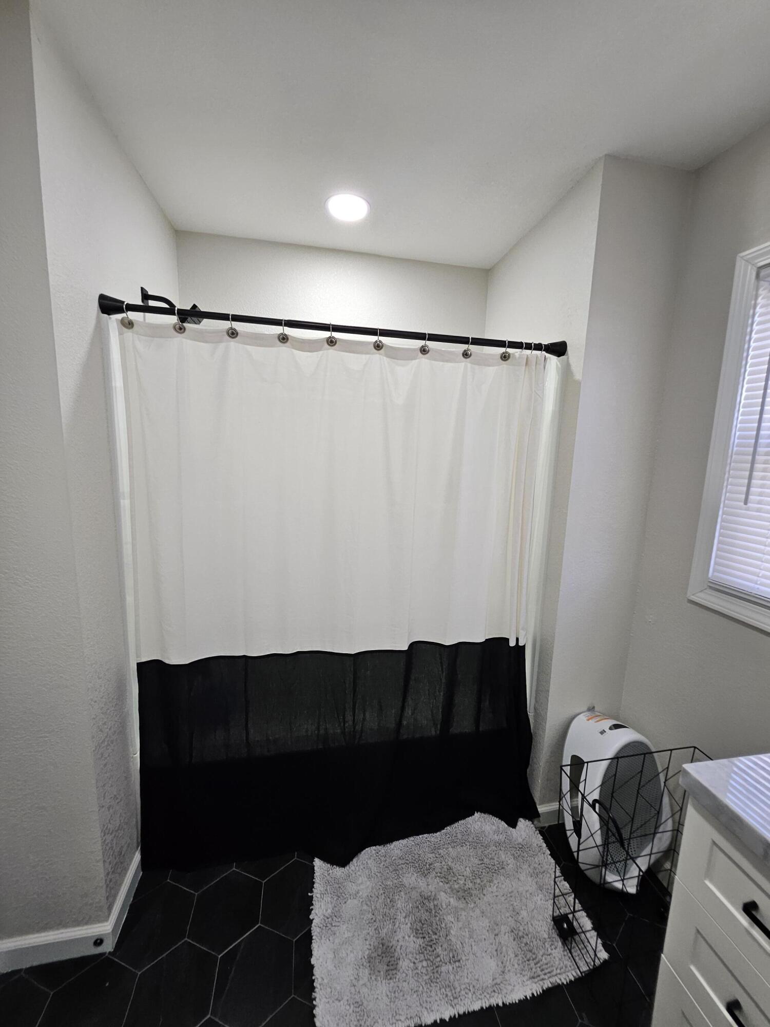 103 Opal Street Property Photo 9