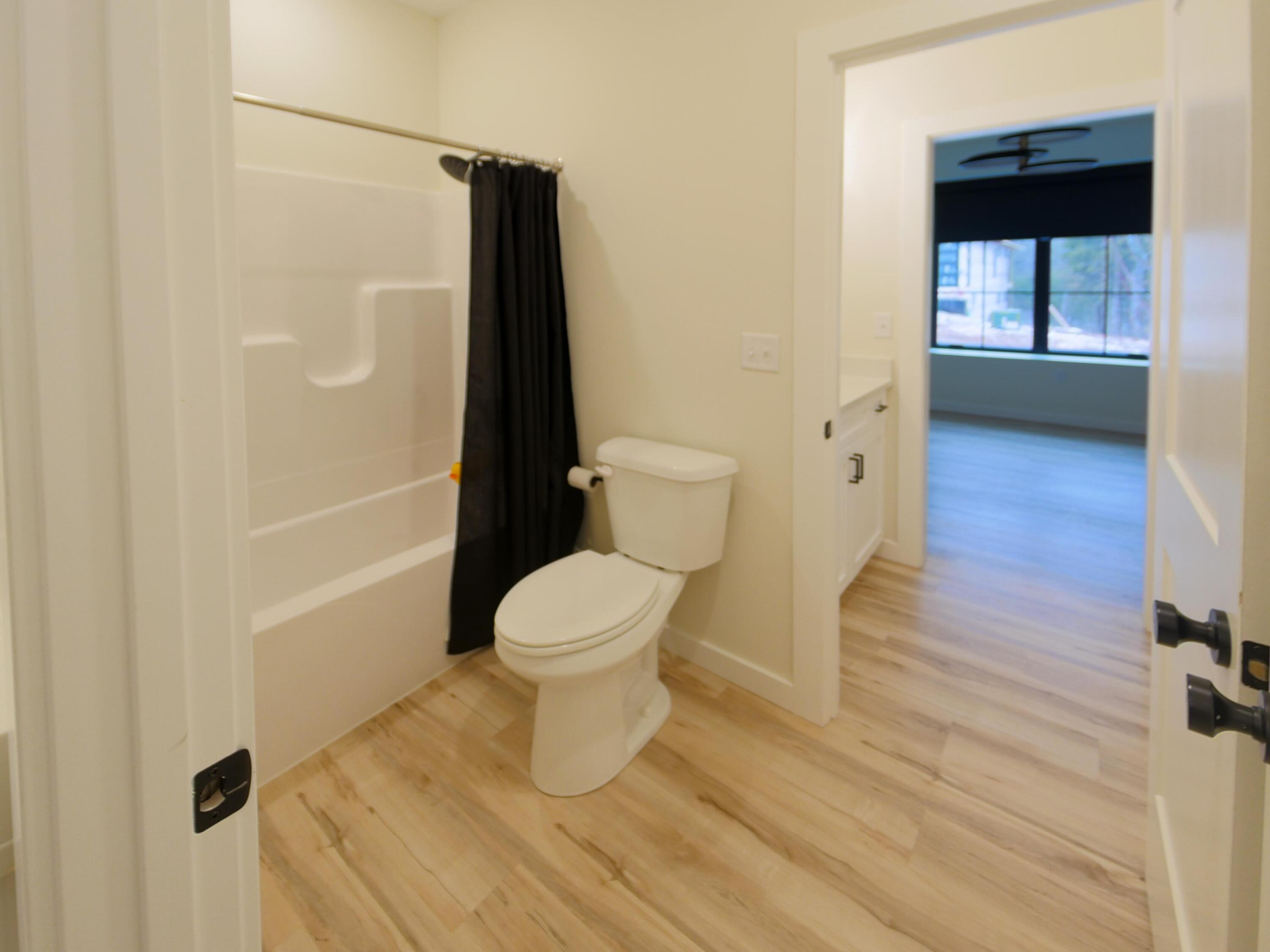 3738 East Woodhue Street Property Photo 19