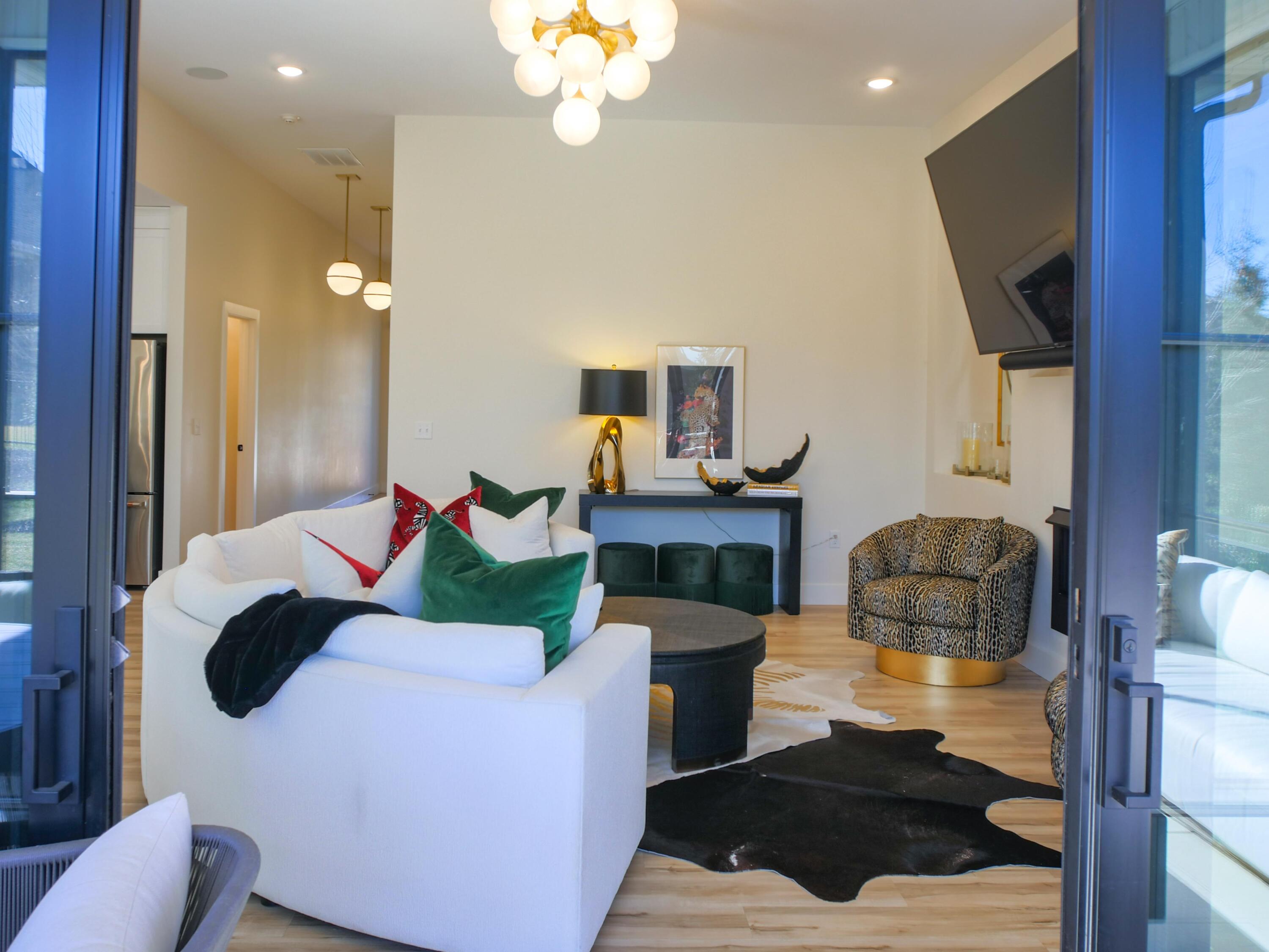 3738 East Woodhue Street Property Photo 44
