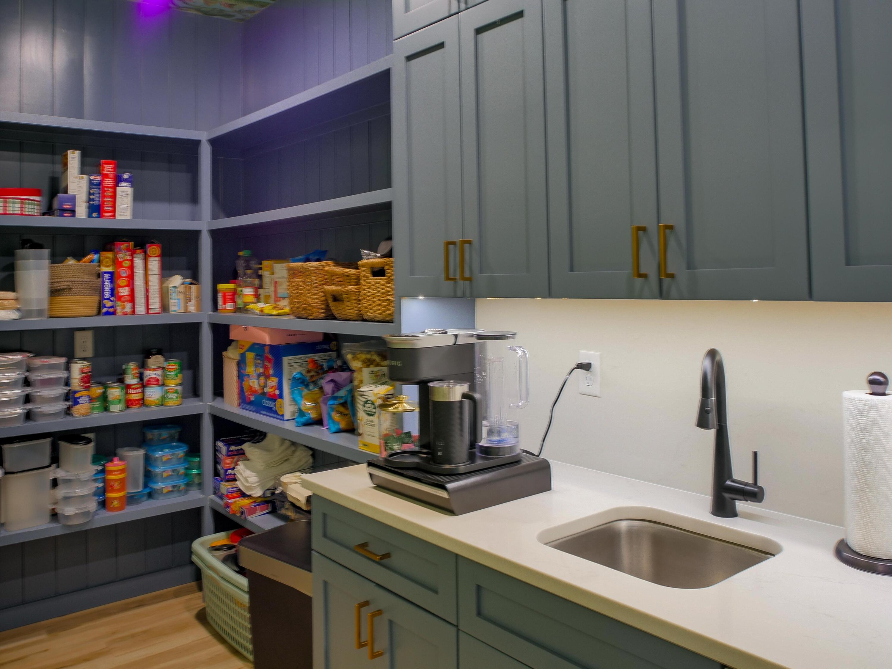 3738 East Woodhue Street Property Photo 61