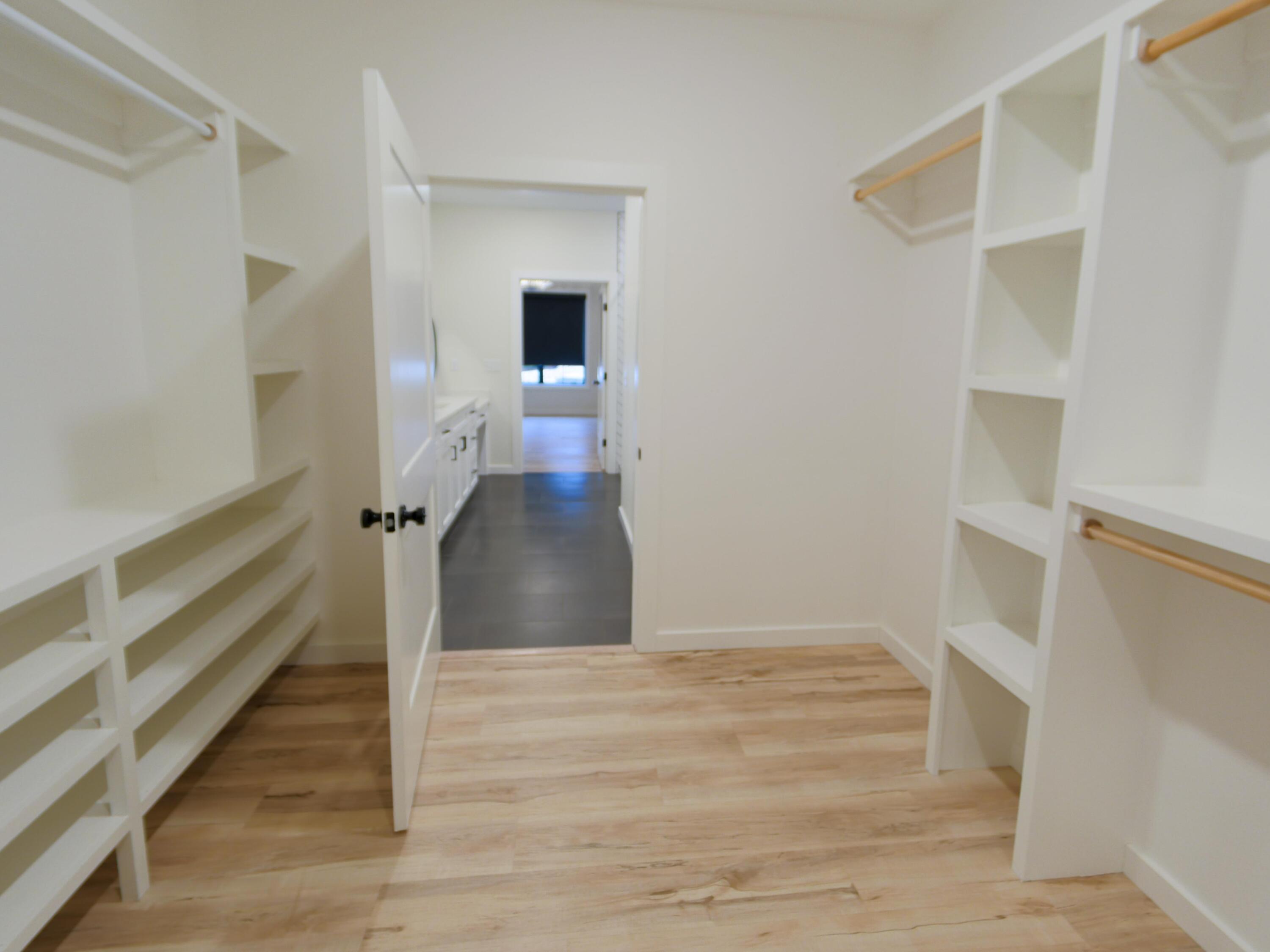 3738 East Woodhue Street Property Photo 81