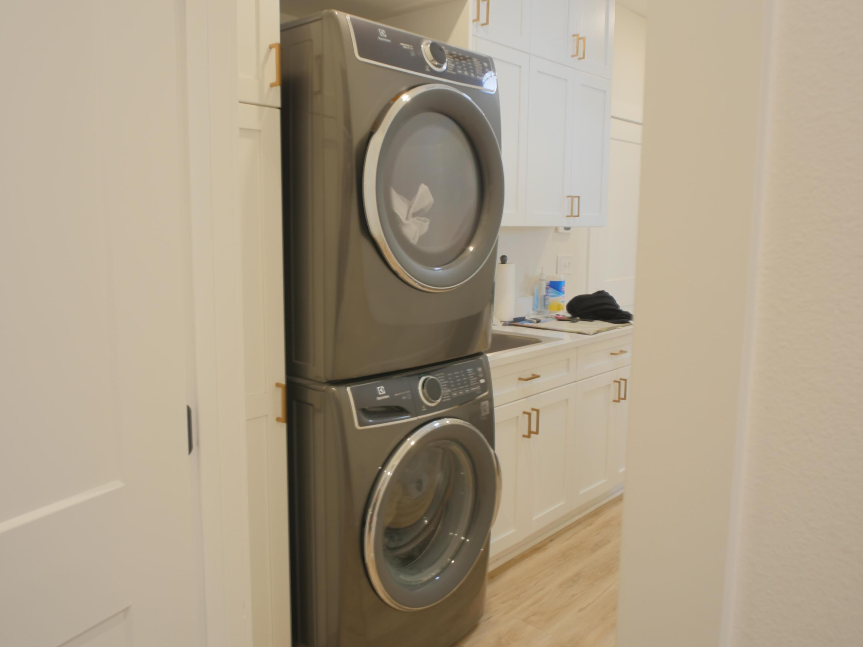 3738 East Woodhue Street Property Photo 85