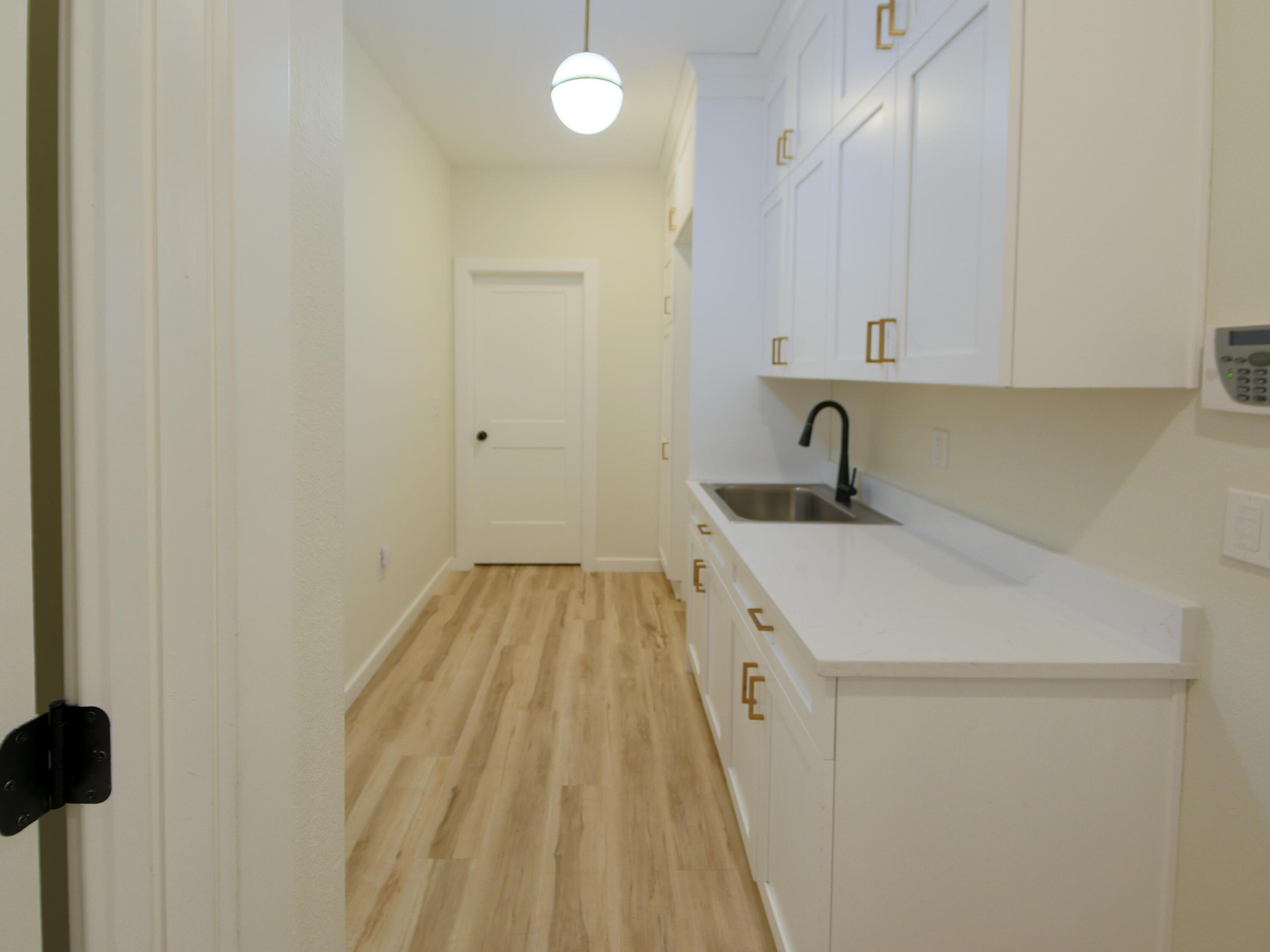 3738 East Woodhue Street Property Photo 88