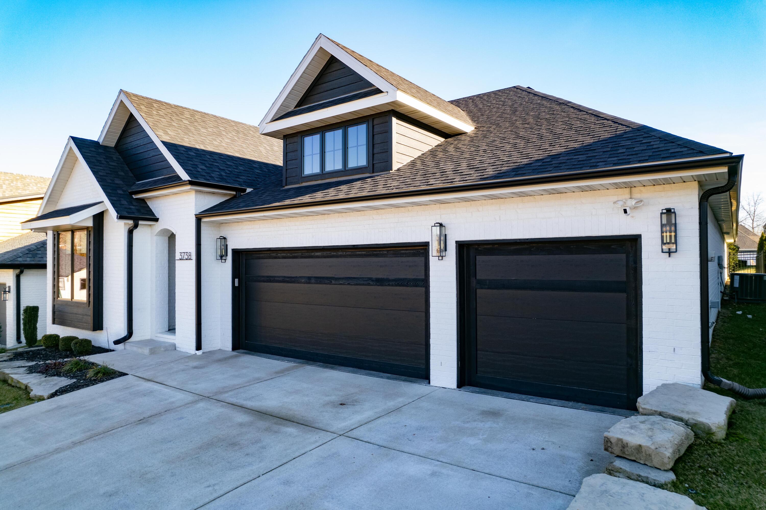 3738 East Woodhue Street Property Photo 93
