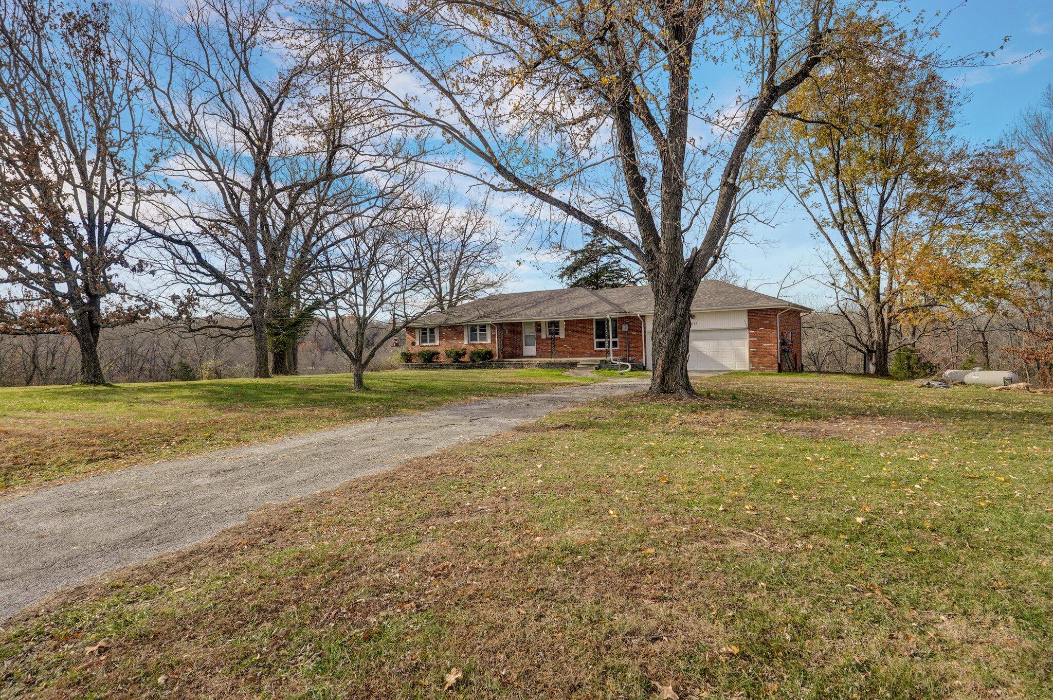 1725 North Phillips Road Property Photo 3