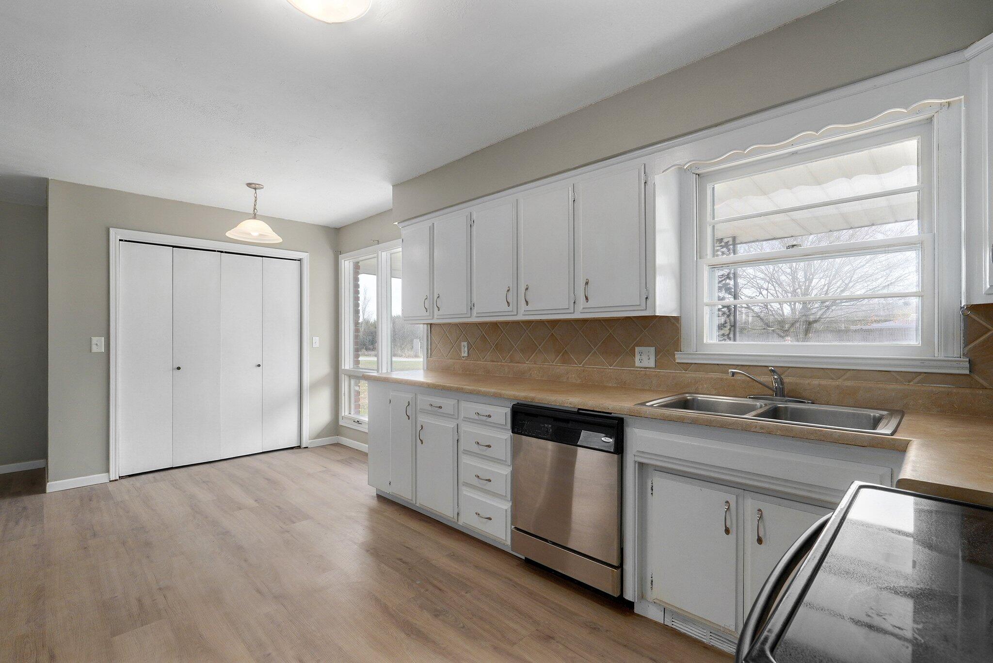 1725 North Phillips Road Property Photo 13
