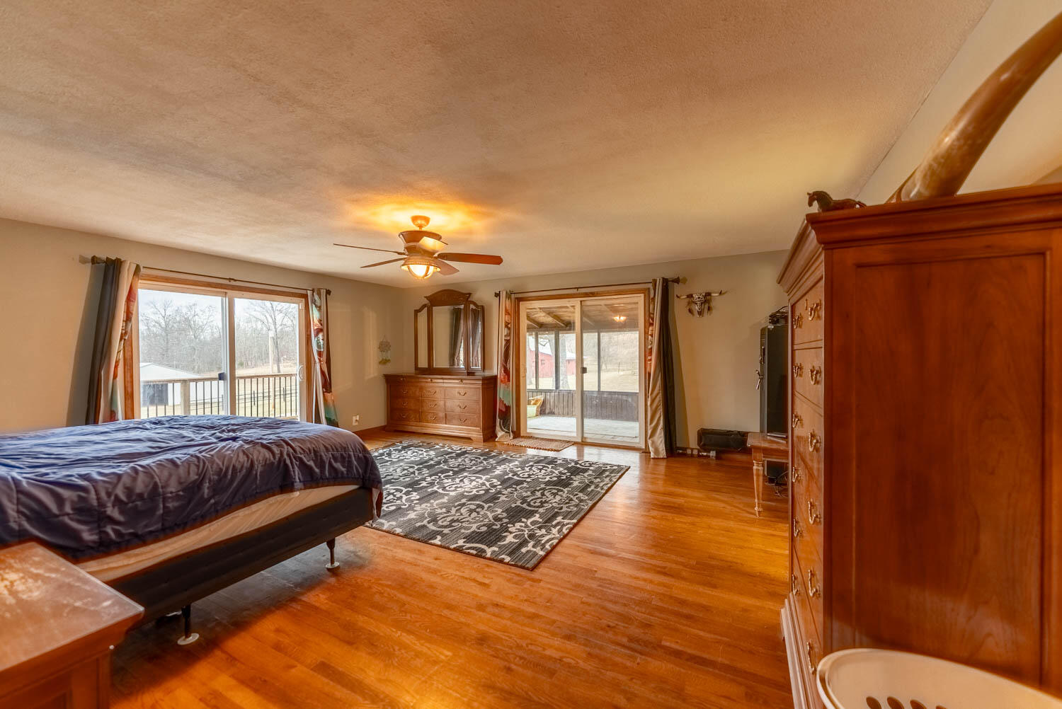 2405 County Road 2710 Property Photo 33