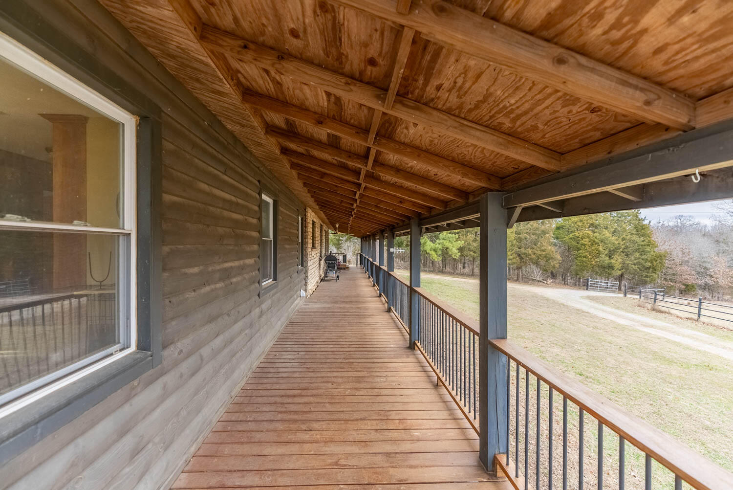 2405 County Road 2710 Property Photo 52