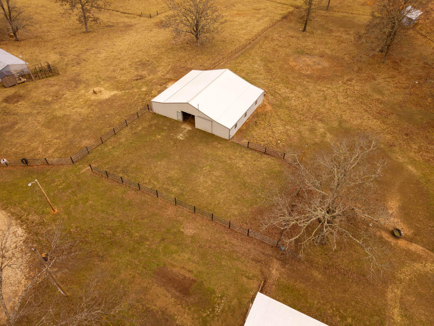 2405 County Road 2710 Property Photo 88