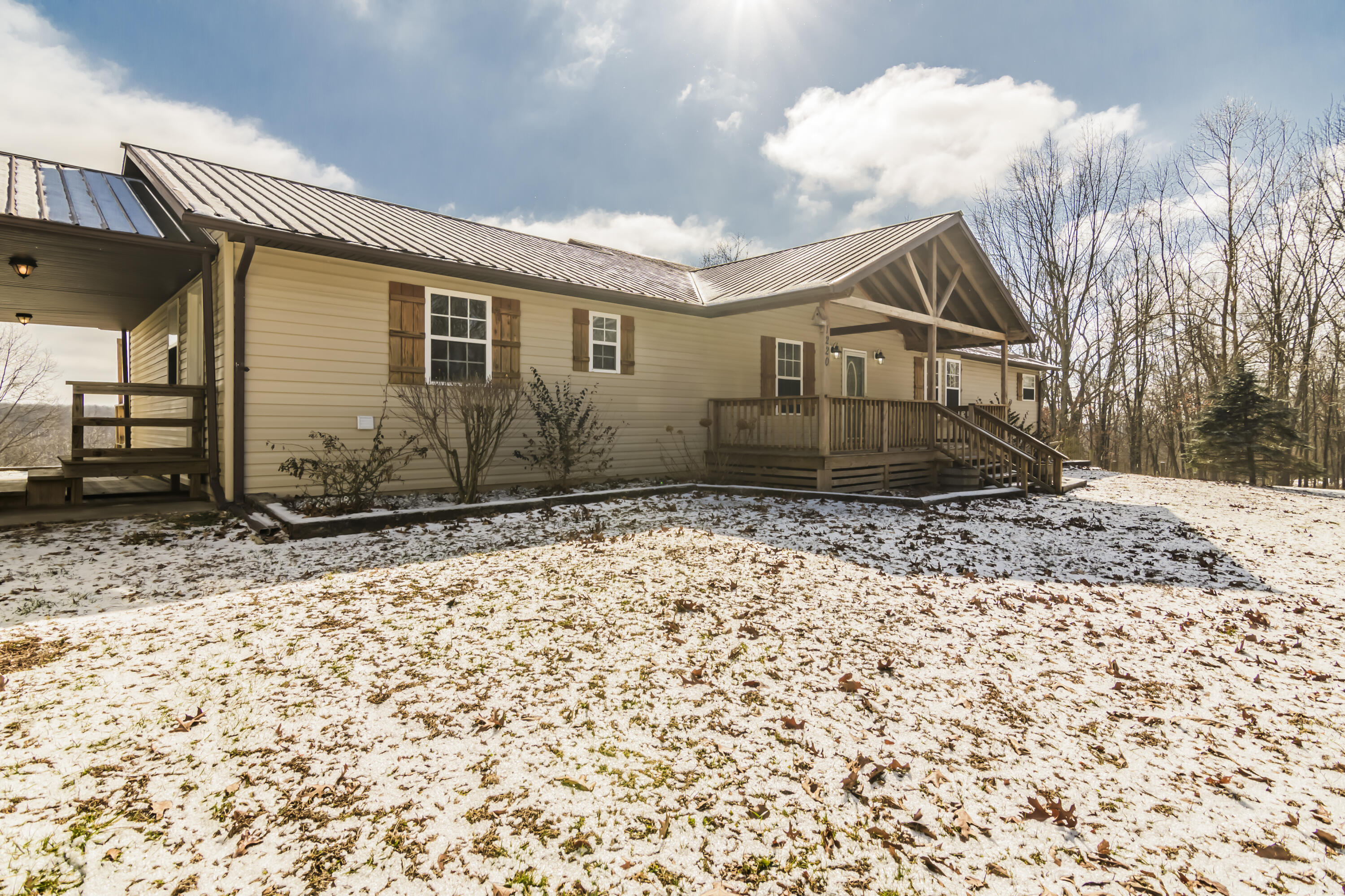 1220 South Marshfield Road Property Photo 4