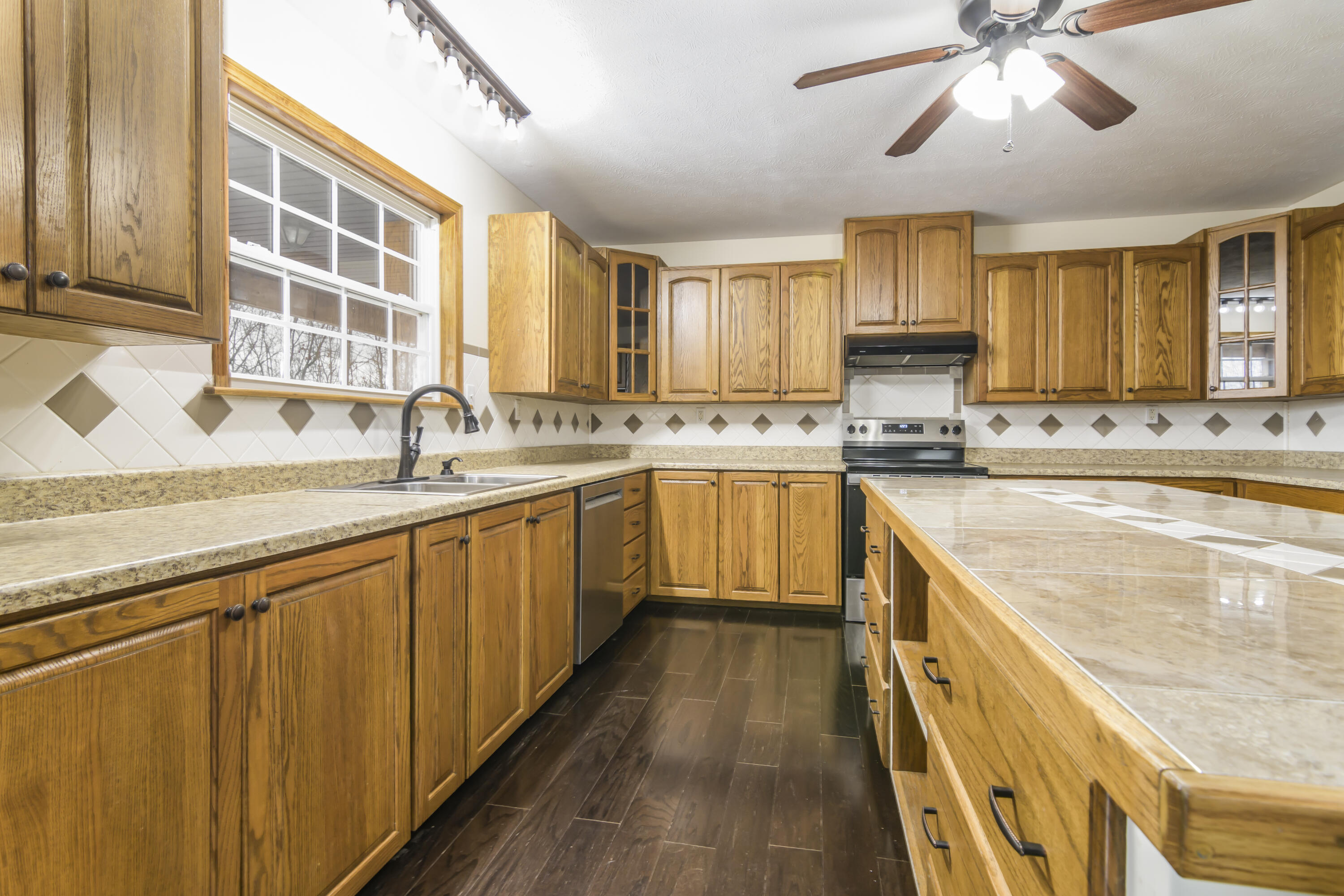 1220 South Marshfield Road Property Photo 17
