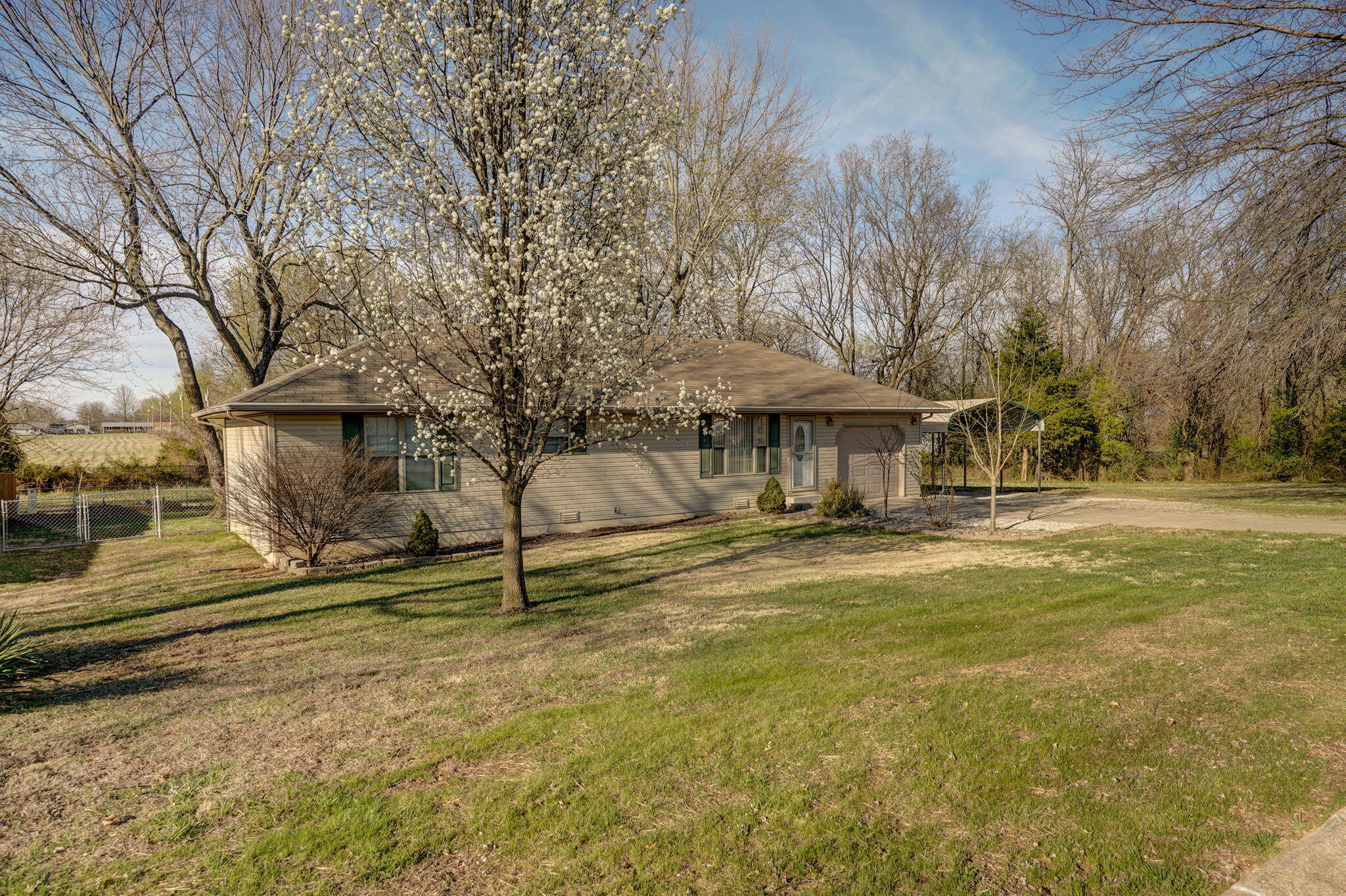 519 Wilson Way Property Photo 2