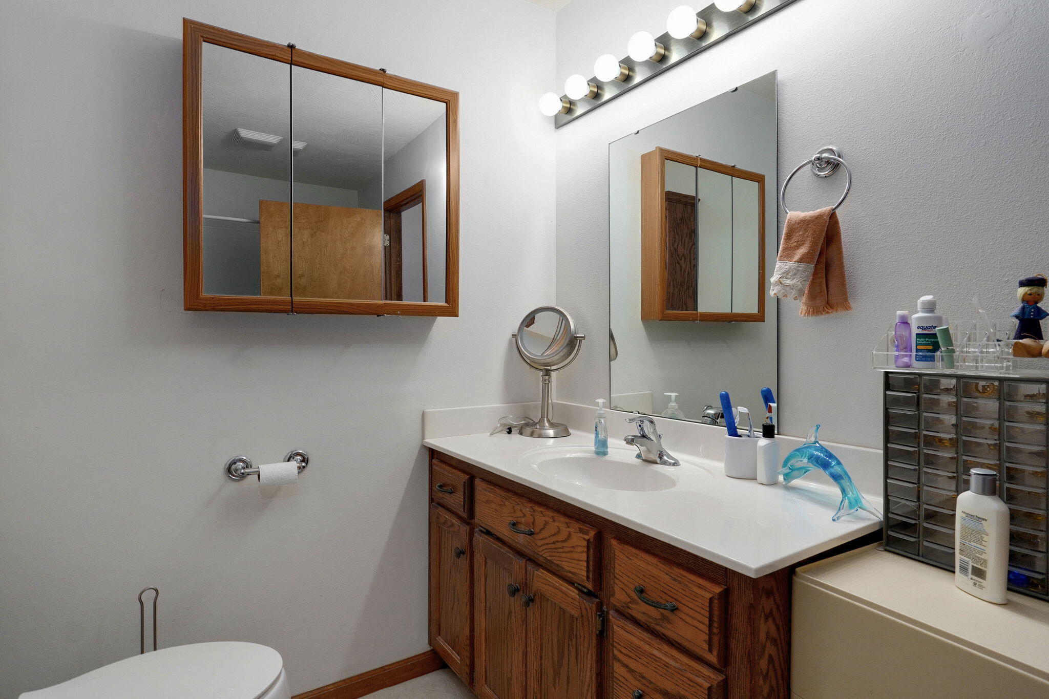 519 Wilson Way Property Photo 14