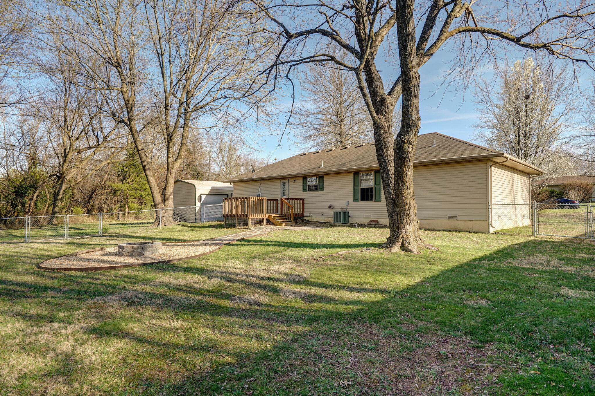 519 Wilson Way Property Photo 27