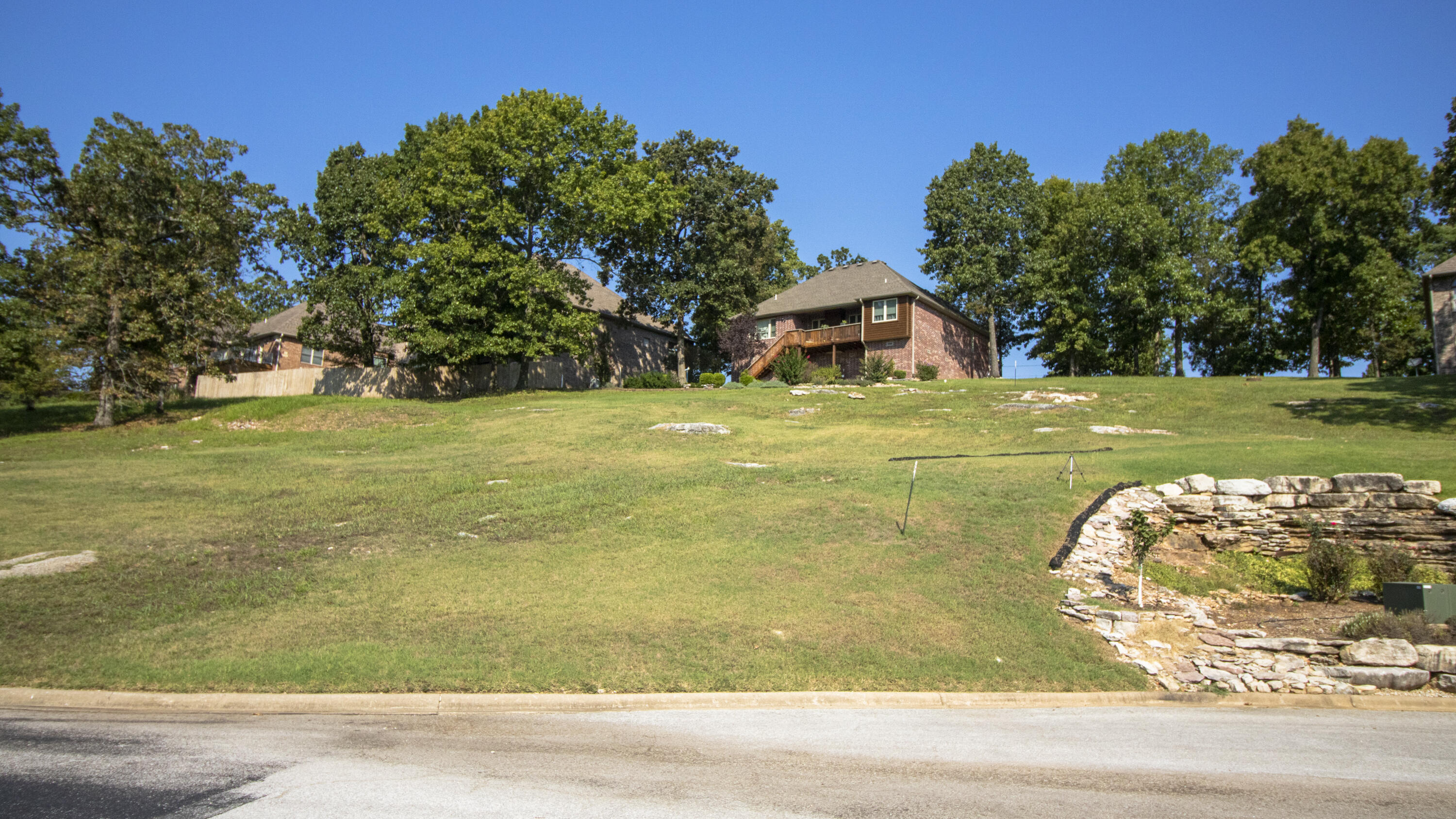 000 Southview Property Photo 6
