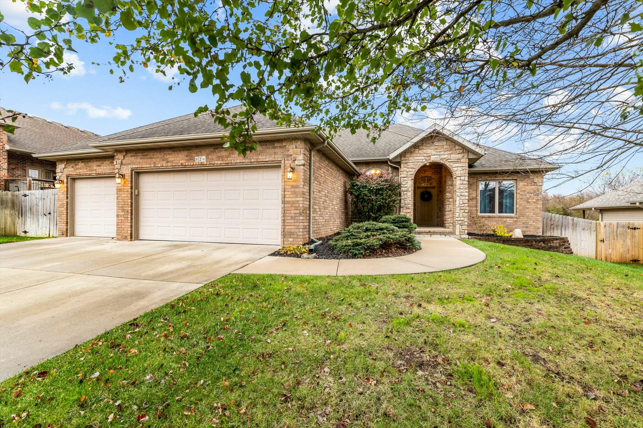Pearson Meadows Real Estate Listings Main Image