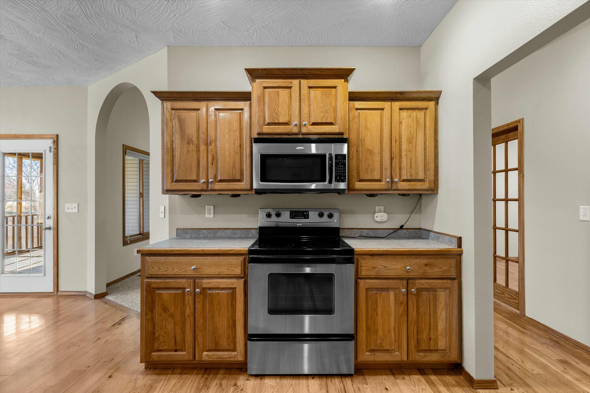 826 North Cedar Ridge Avenue Property Photo 7
