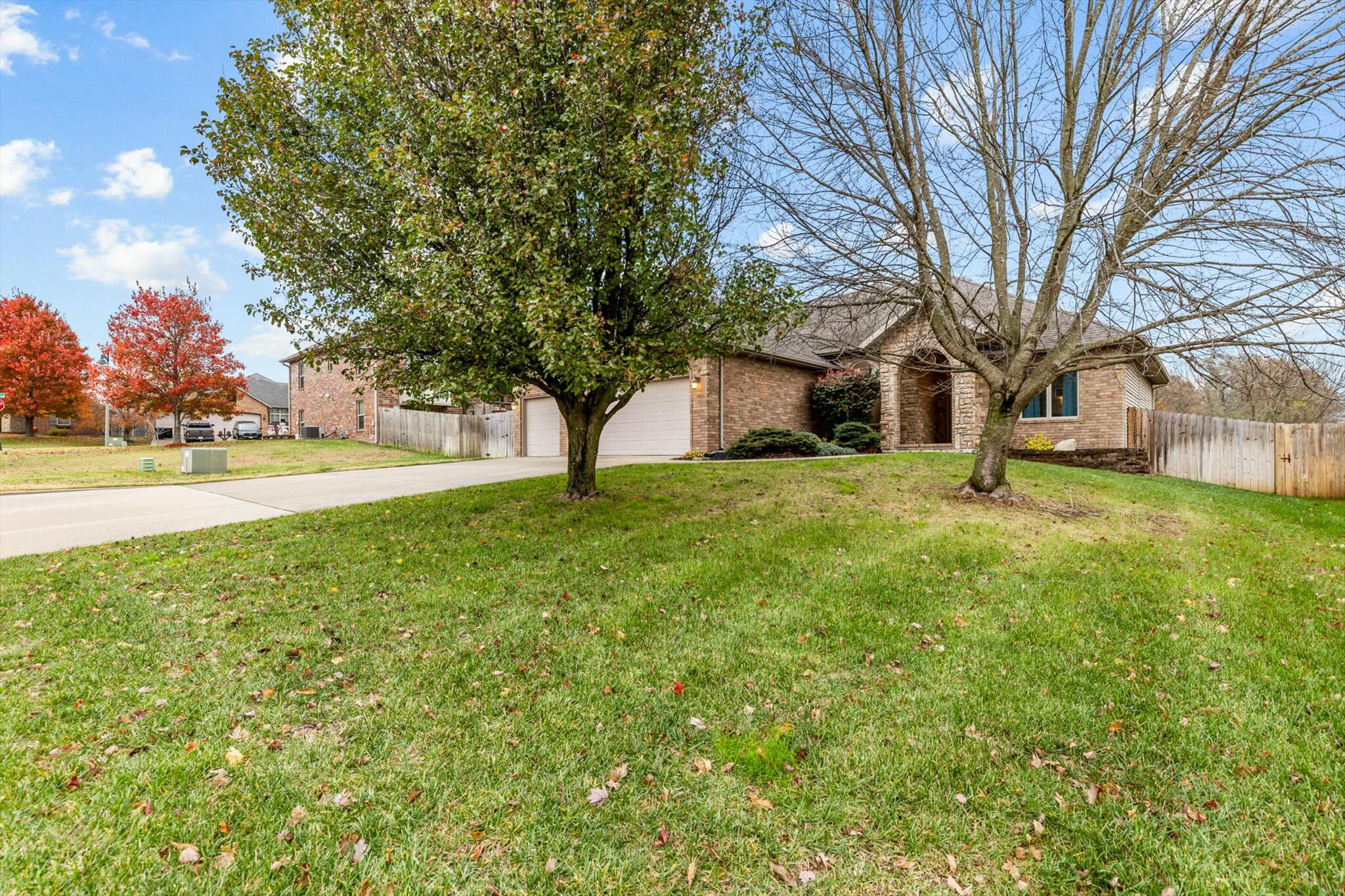 826 North Cedar Ridge Avenue Property Photo 25