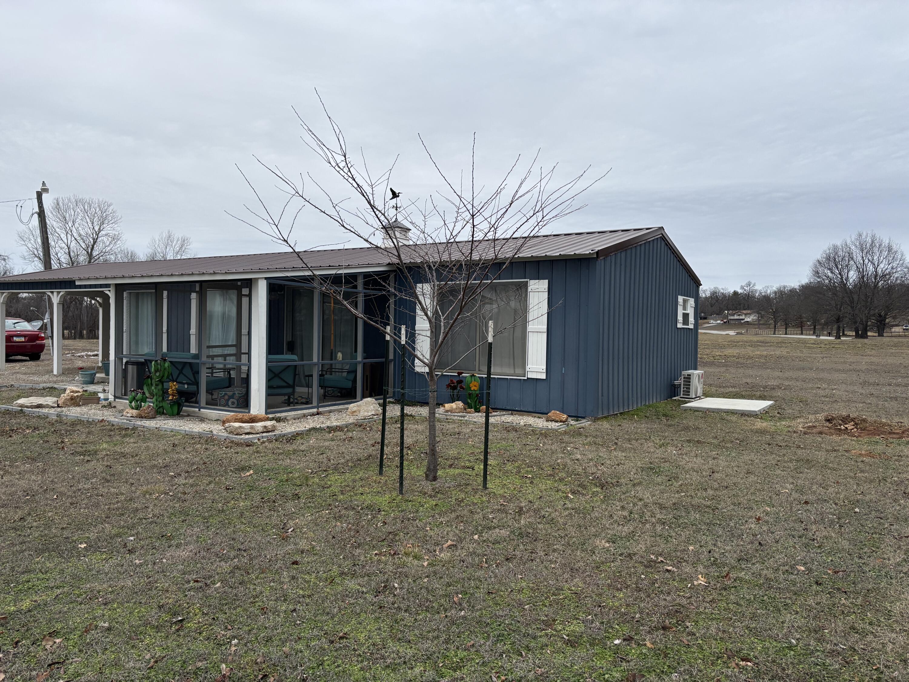 8131 Southeast Watermelon Lane Property Photo 2