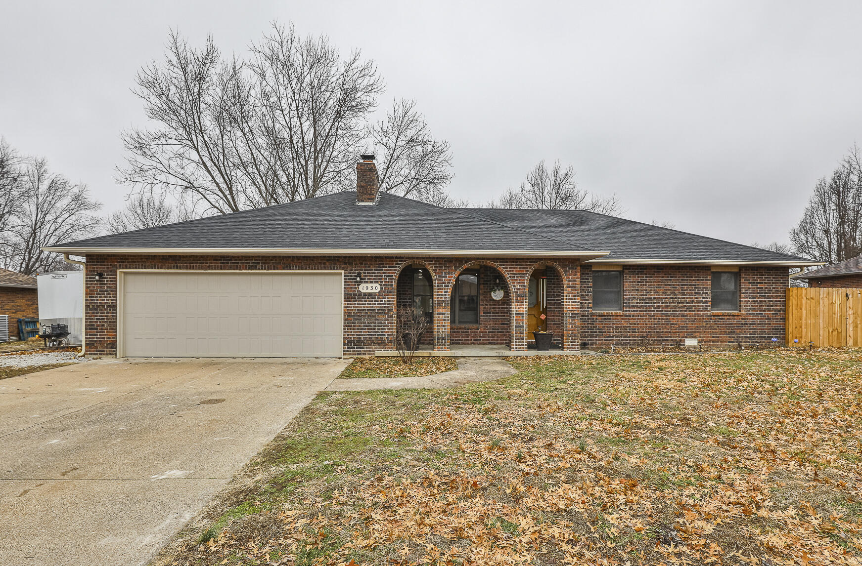 1930 South Hedgewood Drive Property Photo 1