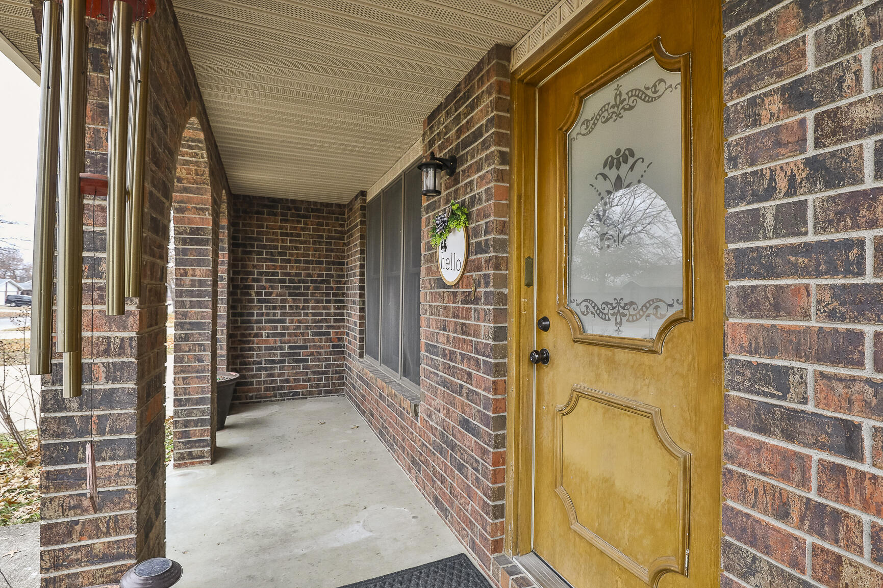 1930 South Hedgewood Drive Property Photo 3