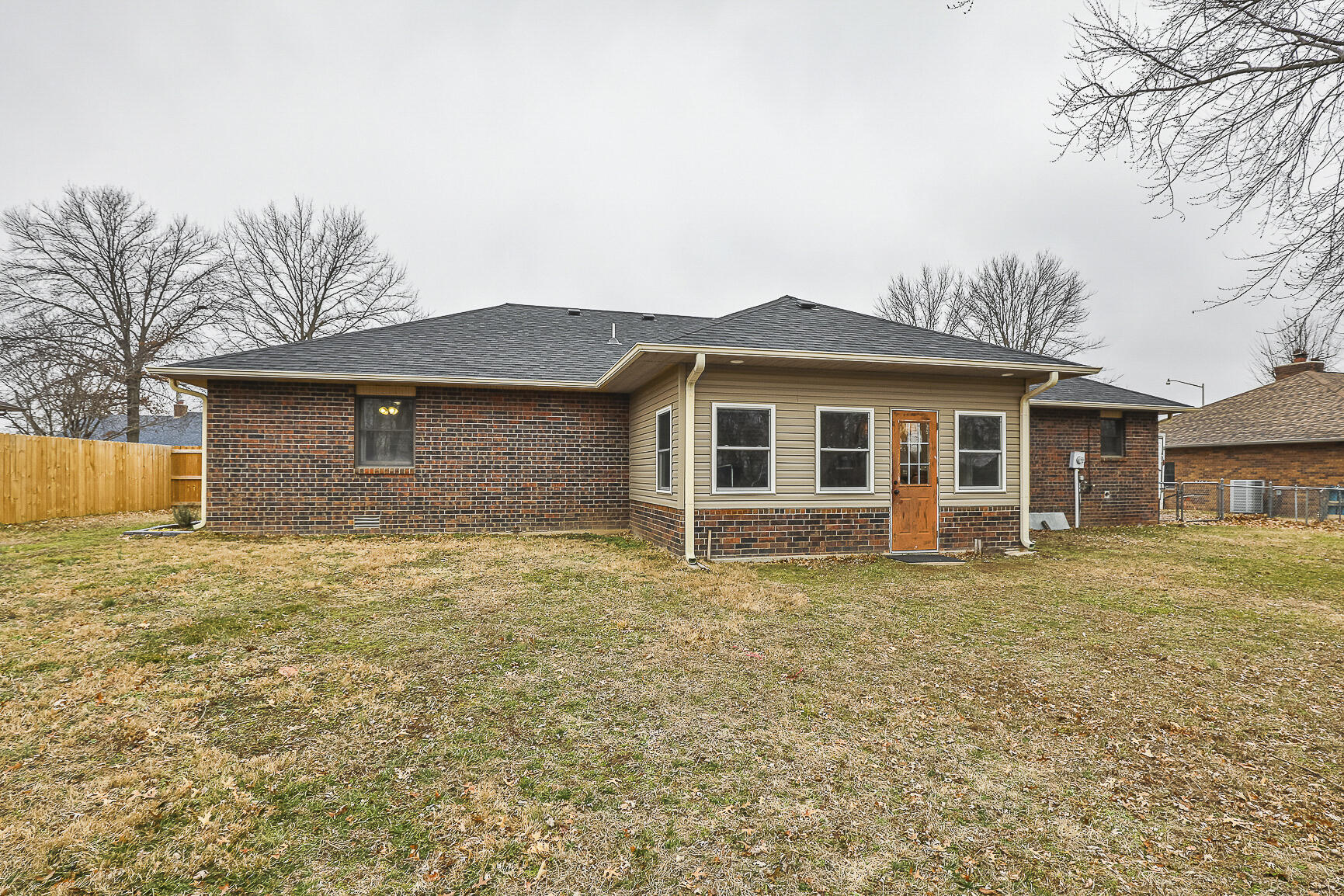 1930 South Hedgewood Drive Property Photo 25
