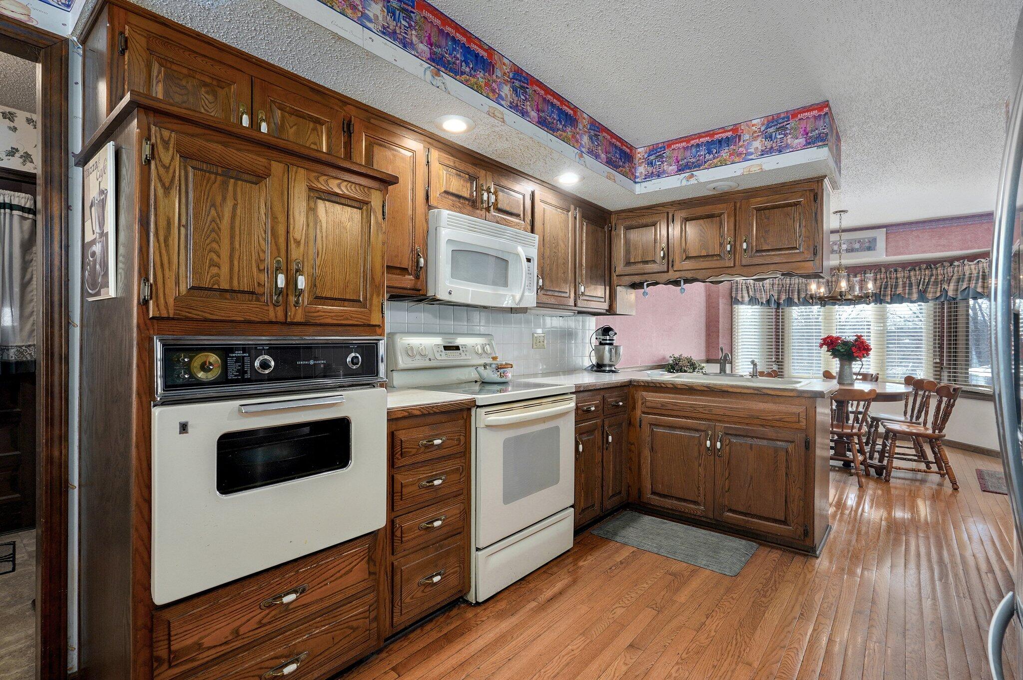 1300 East Melanie Lane Property Photo 10