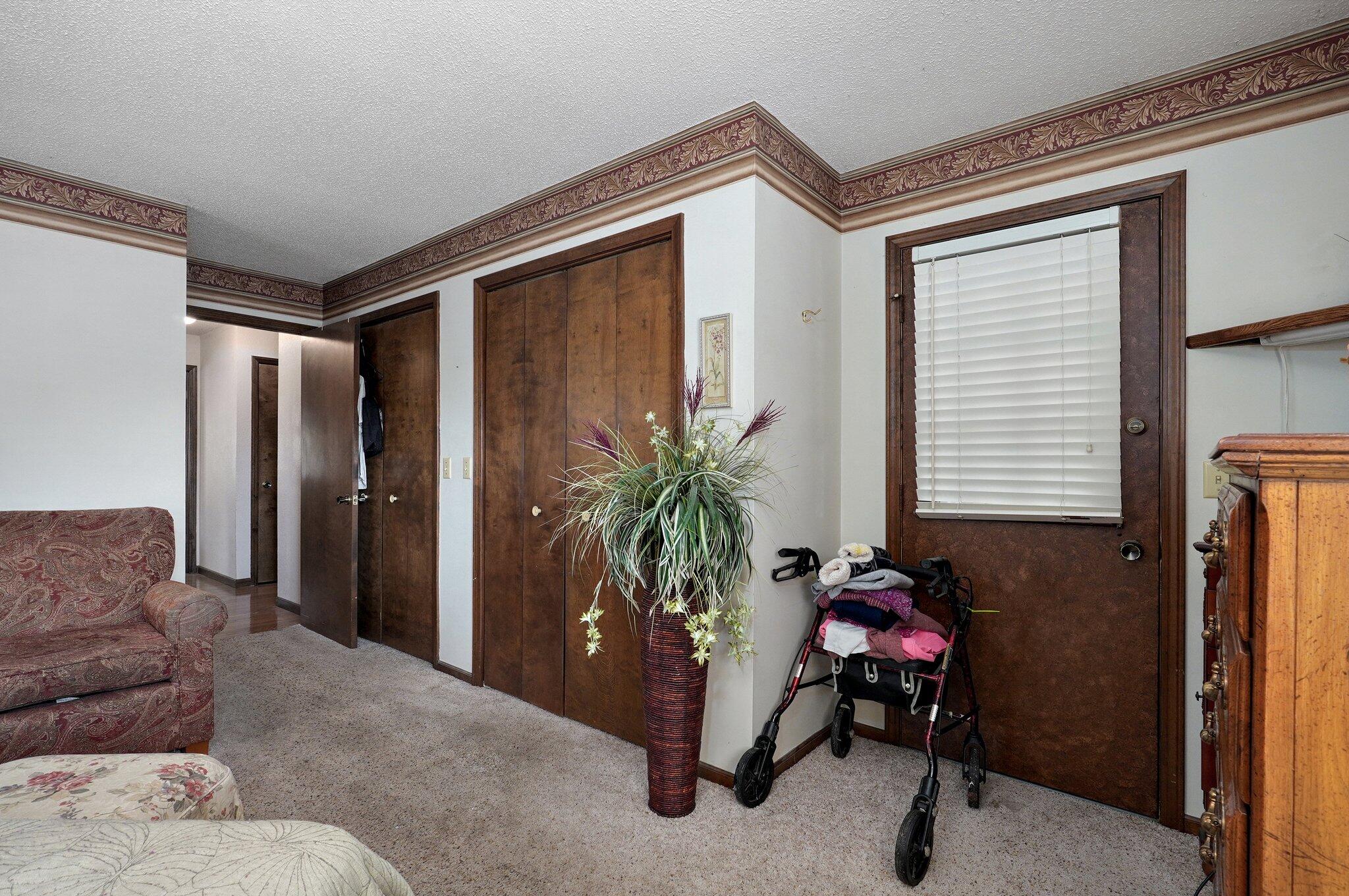 1300 East Melanie Lane Property Photo 14