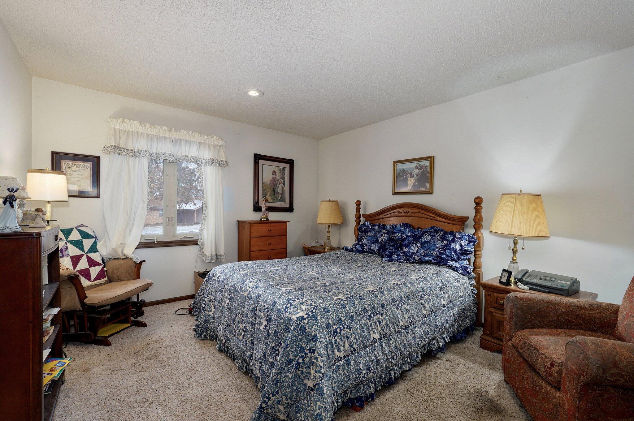 1300 East Melanie Lane Property Photo 17