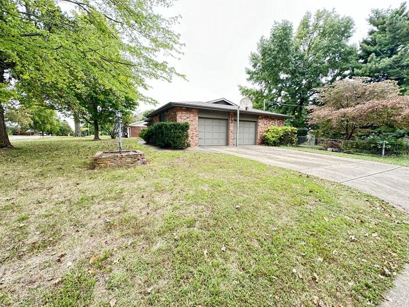 4051 South Fairway Avenue Property Photo 7