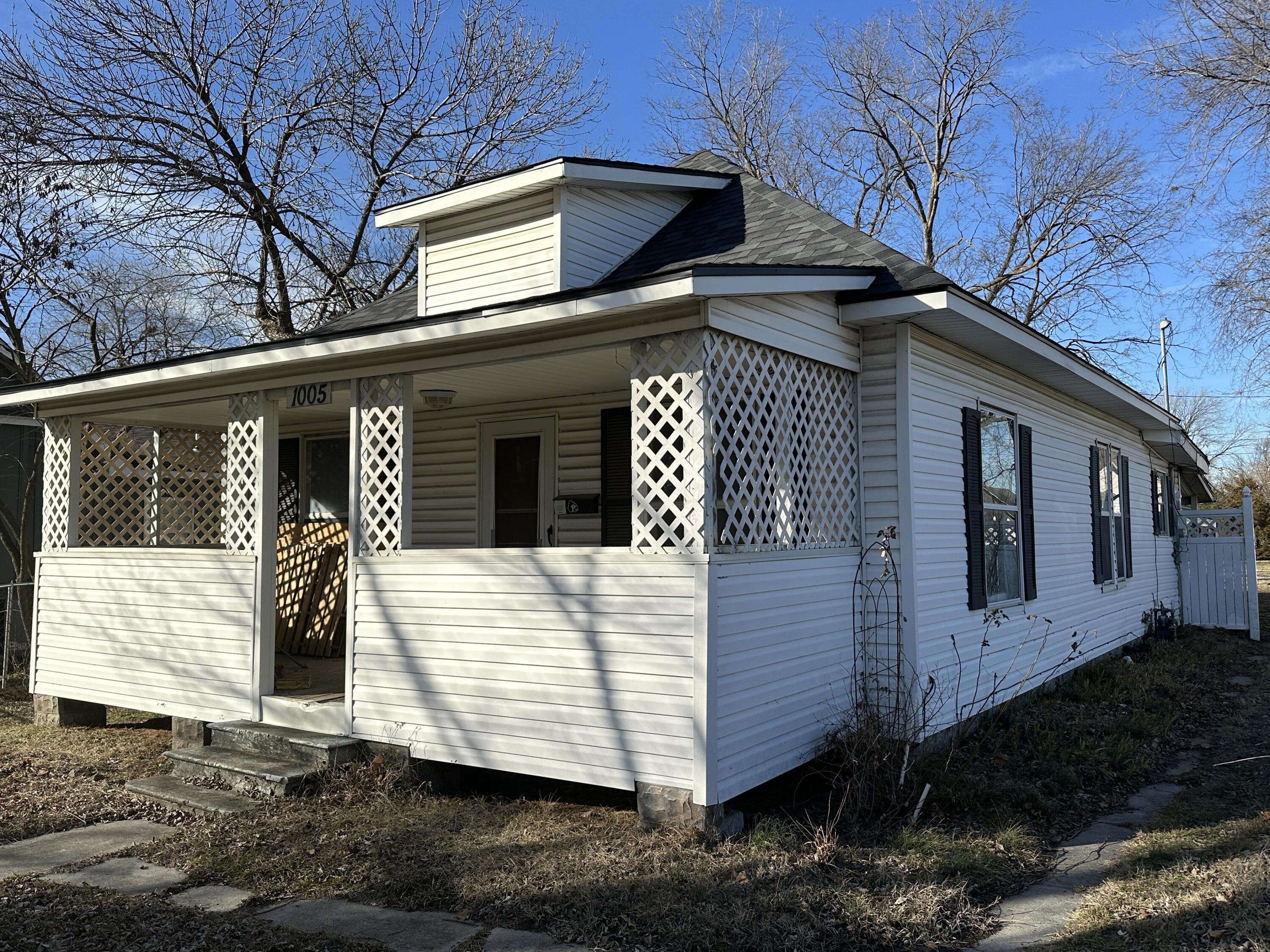 1005 Nelson Street Property Photo 4