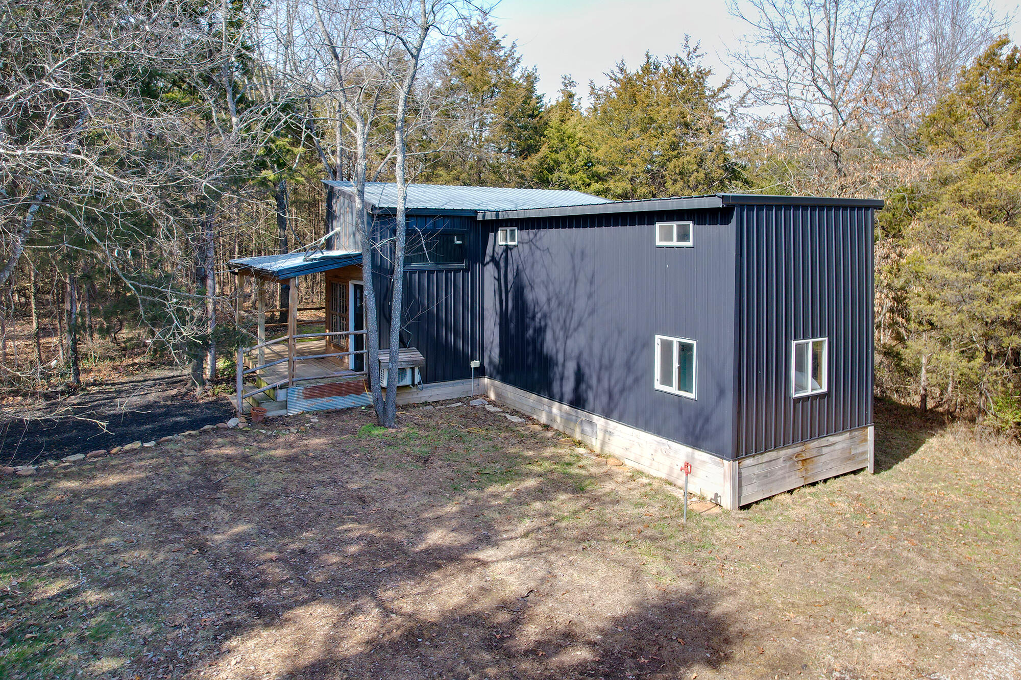 1939 East 540th Road Property Photo 2