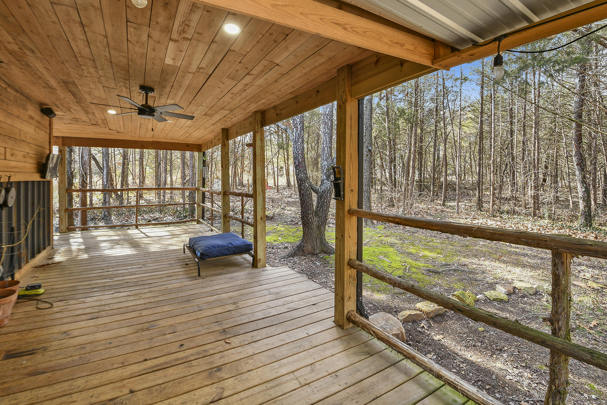 1939 East 540th Road Property Photo 6