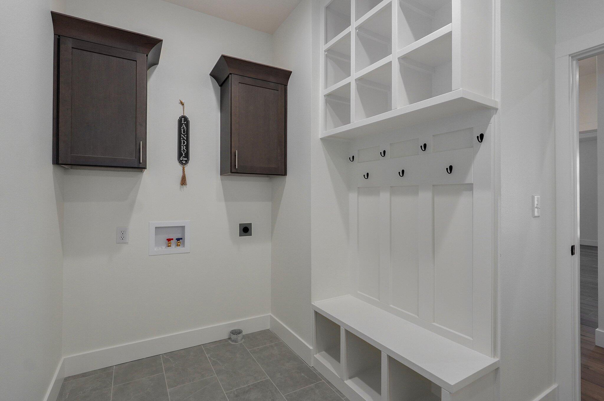 5942 South Franklin Avenue Property Photo 18