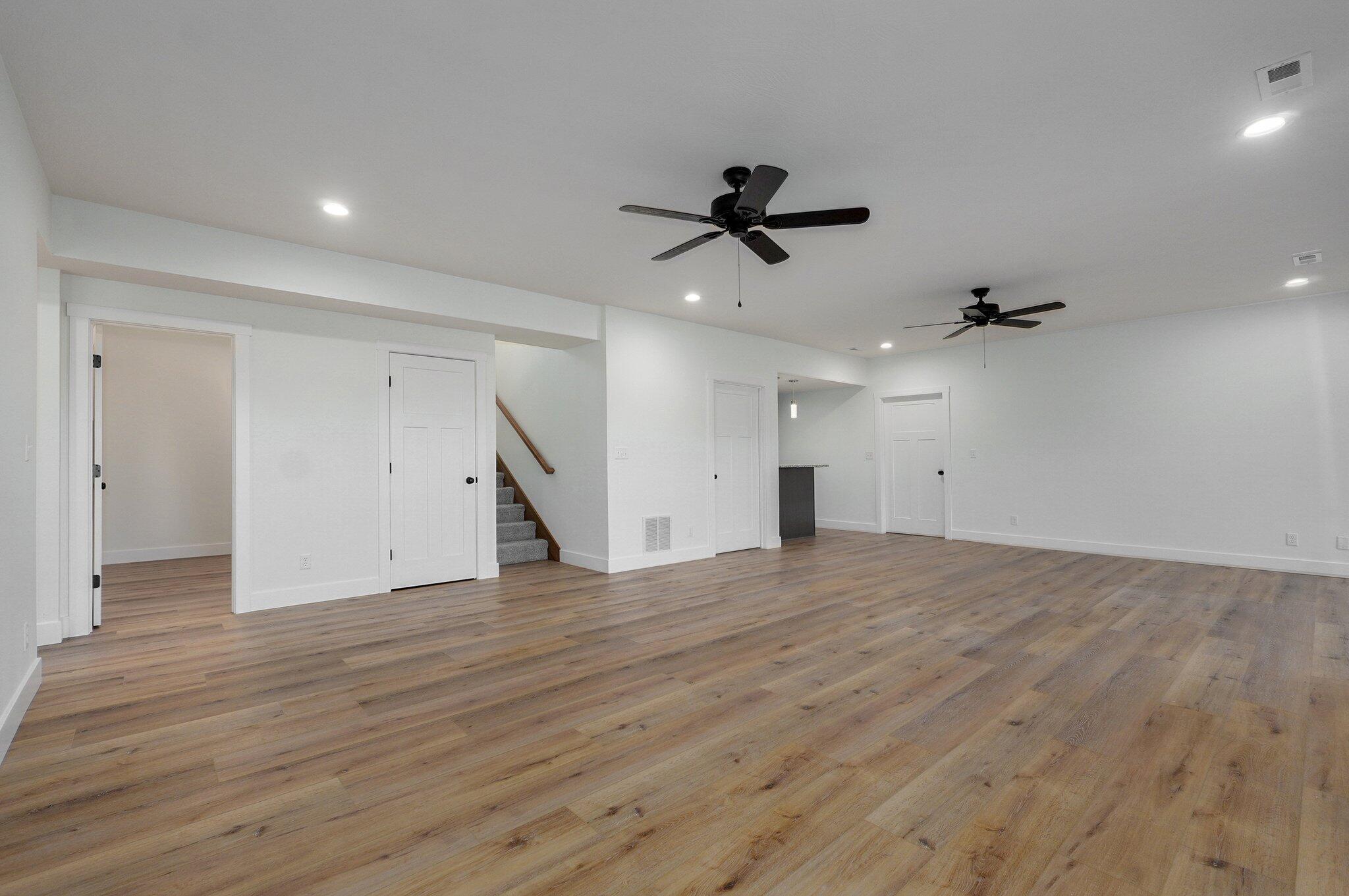 5942 South Franklin Avenue Property Photo 25