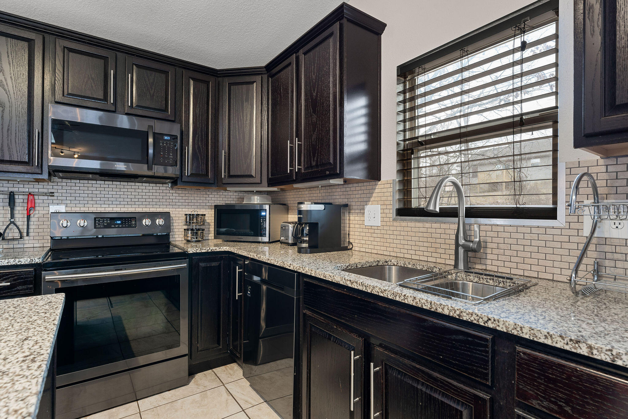 133 Shady Drive Property Photo 2