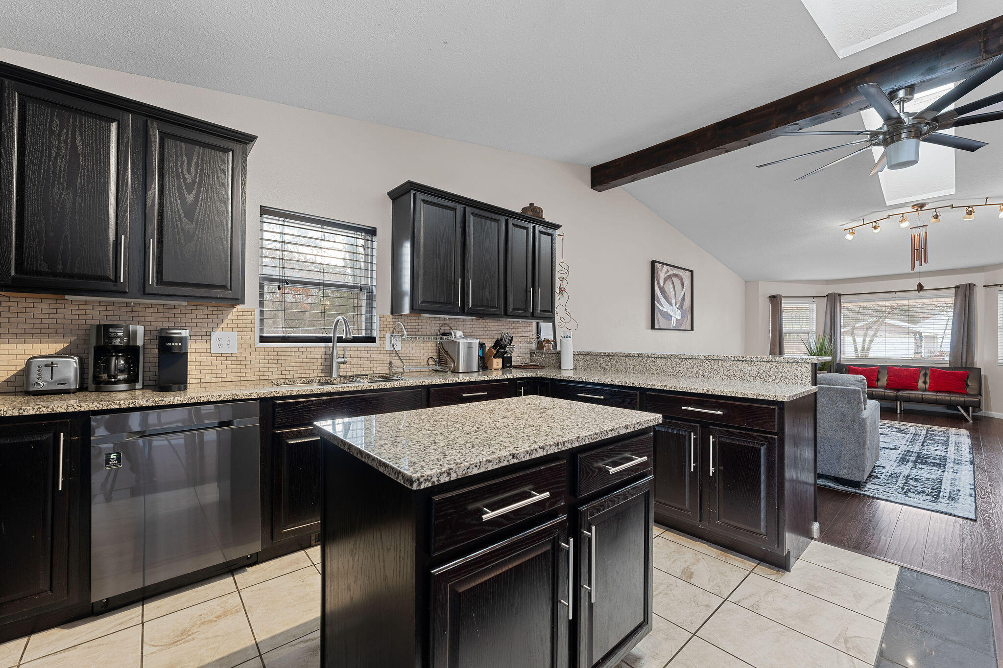 133 Shady Drive Property Photo 3