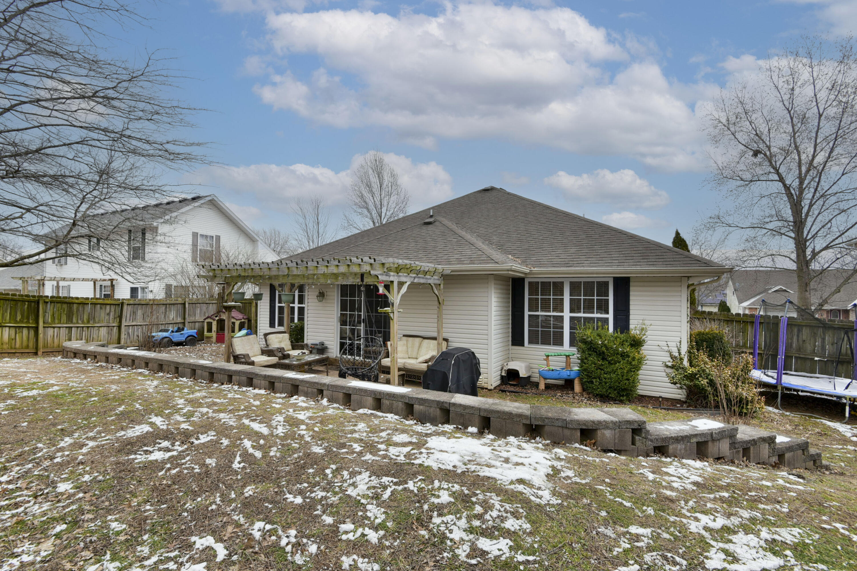 219 North Cedarwood Avenue Property Photo 29