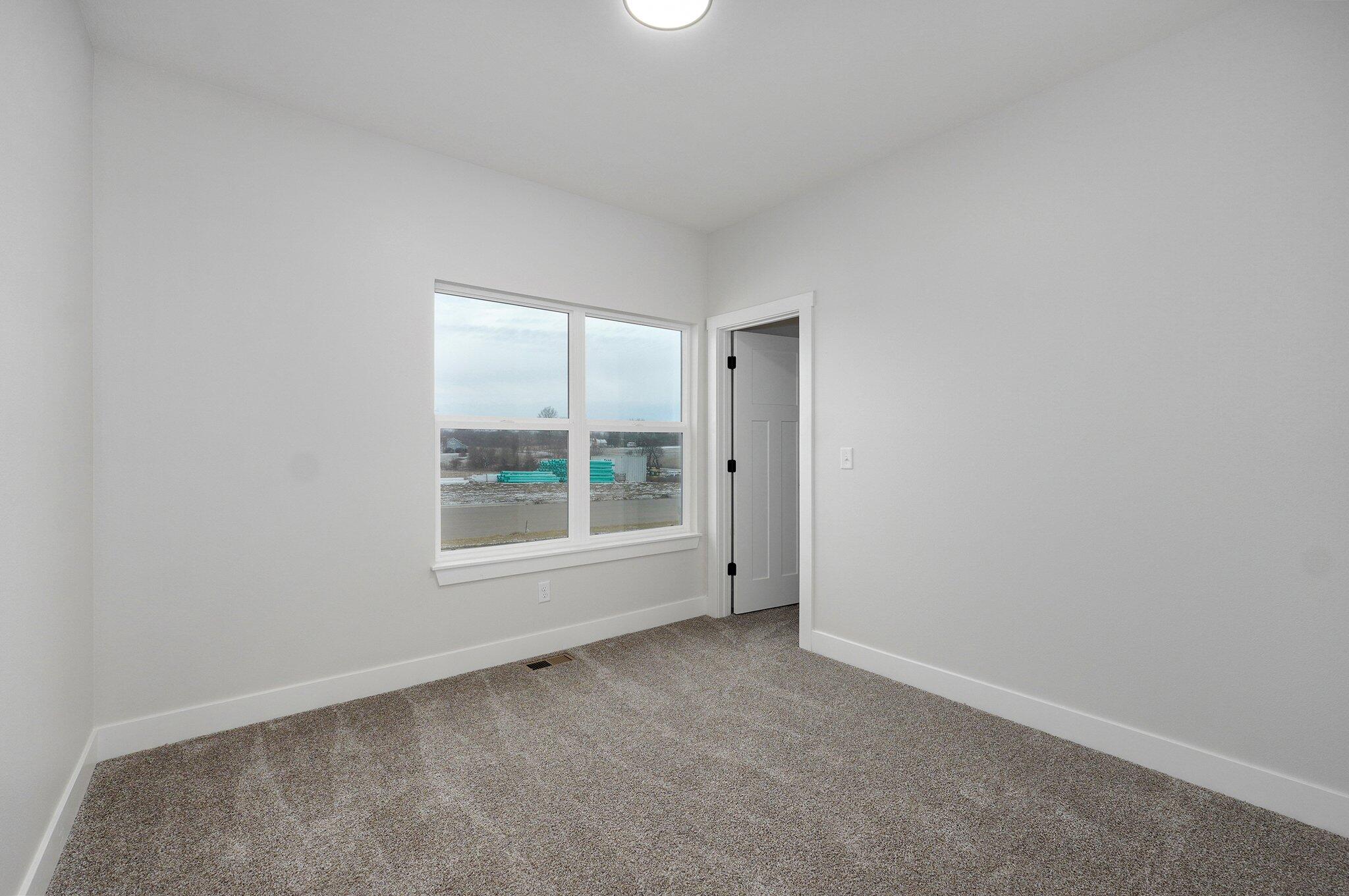 143 East Cowling Street Property Photo 26