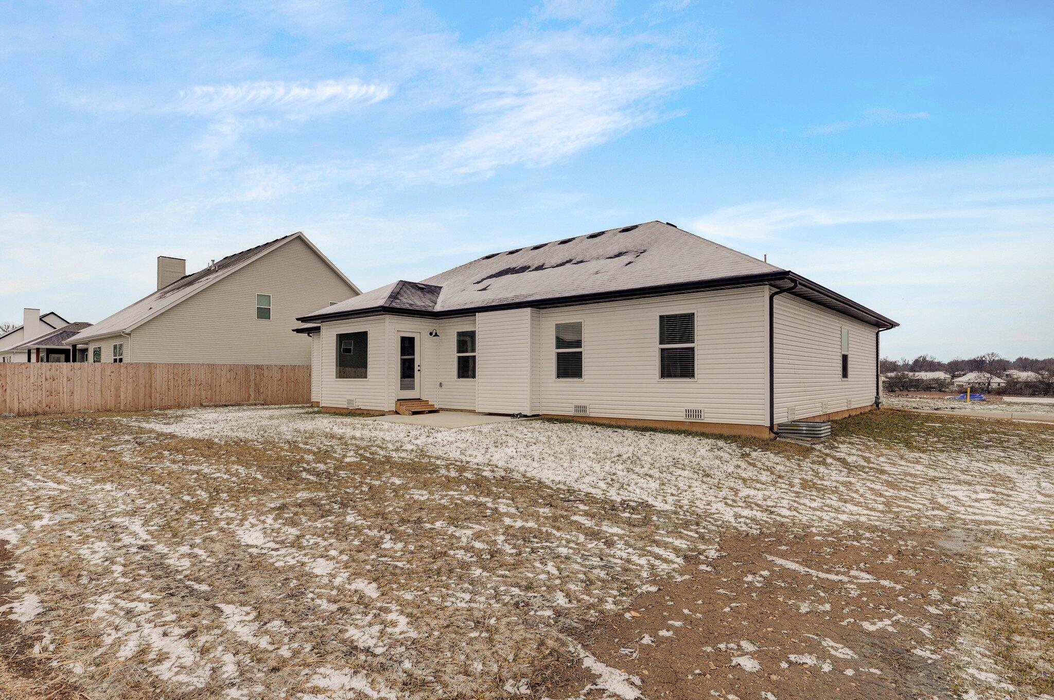 143 East Cowling Street Property Photo 33