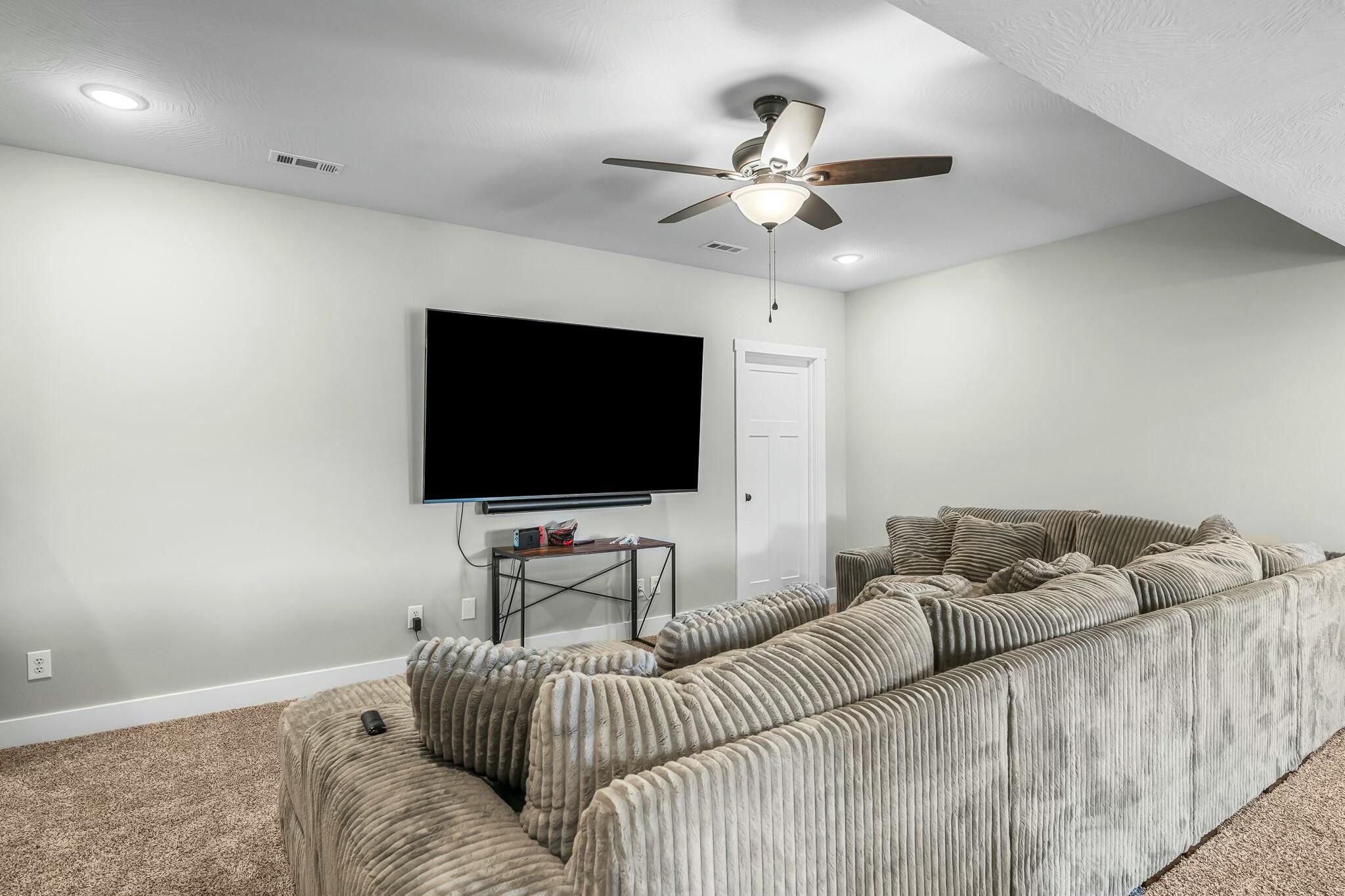 1107 South Swift Avenue Property Photo 29