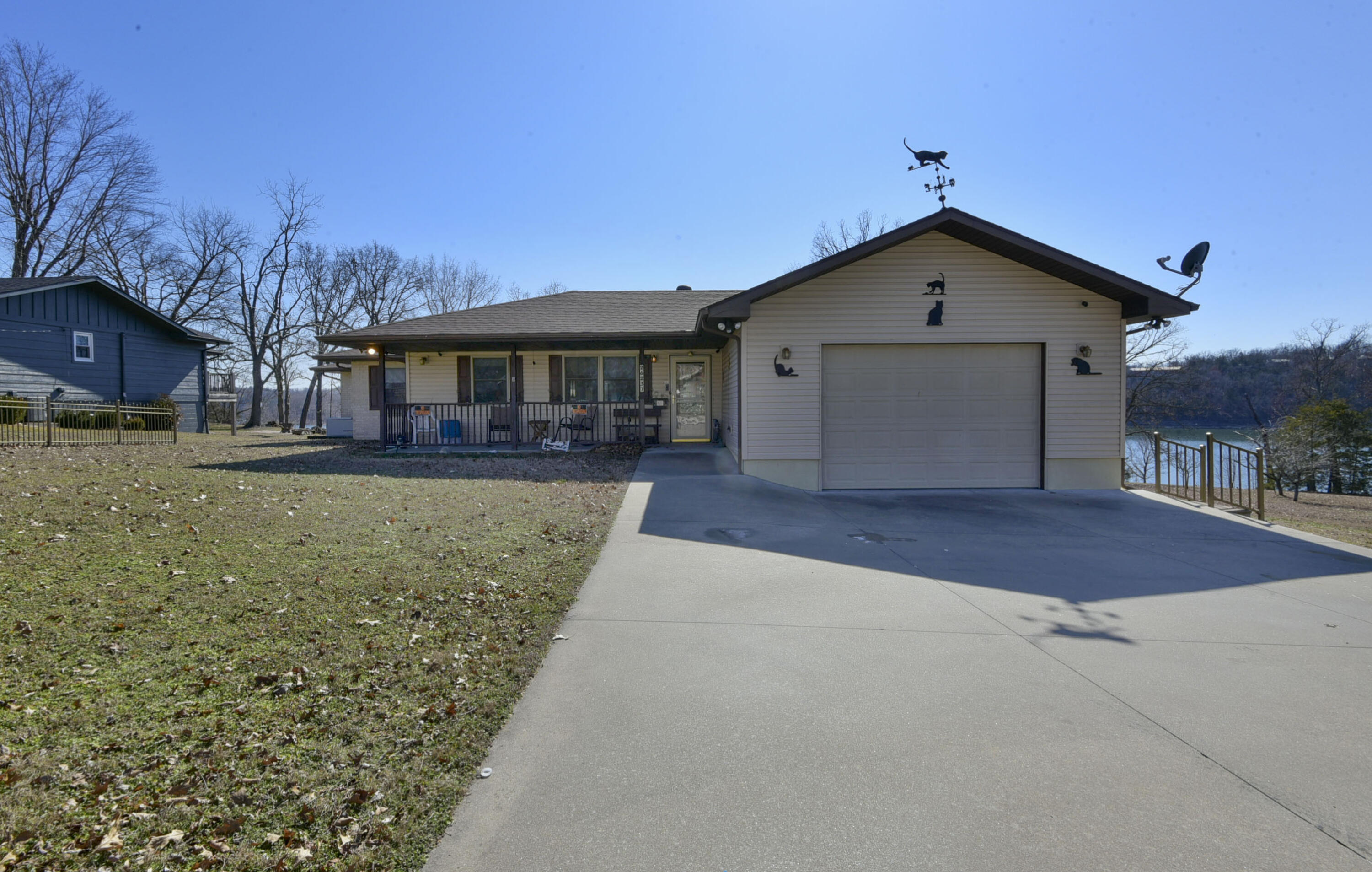 26237 Twin Rivers Drive Property Photo 3