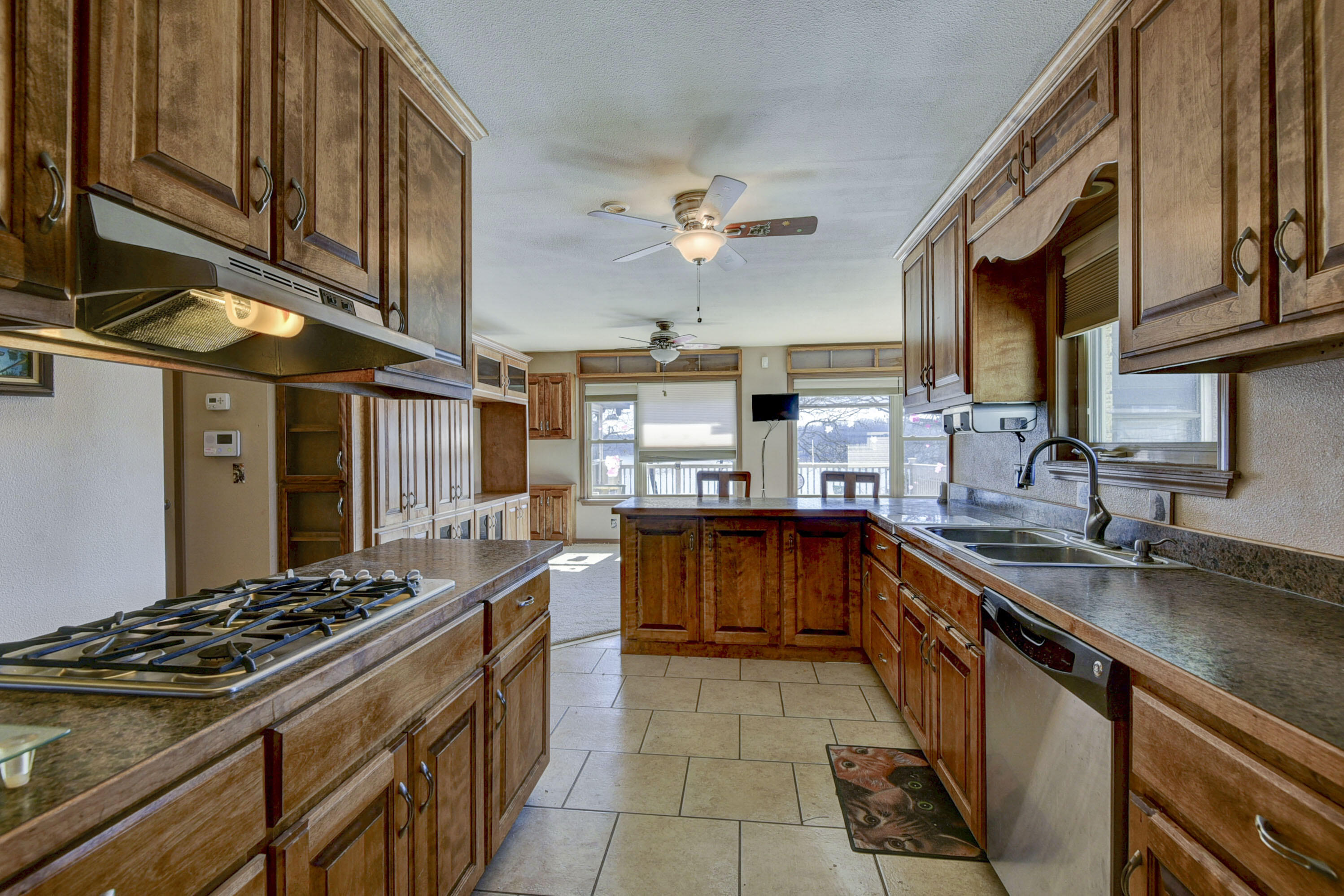 26237 Twin Rivers Drive Property Photo 16